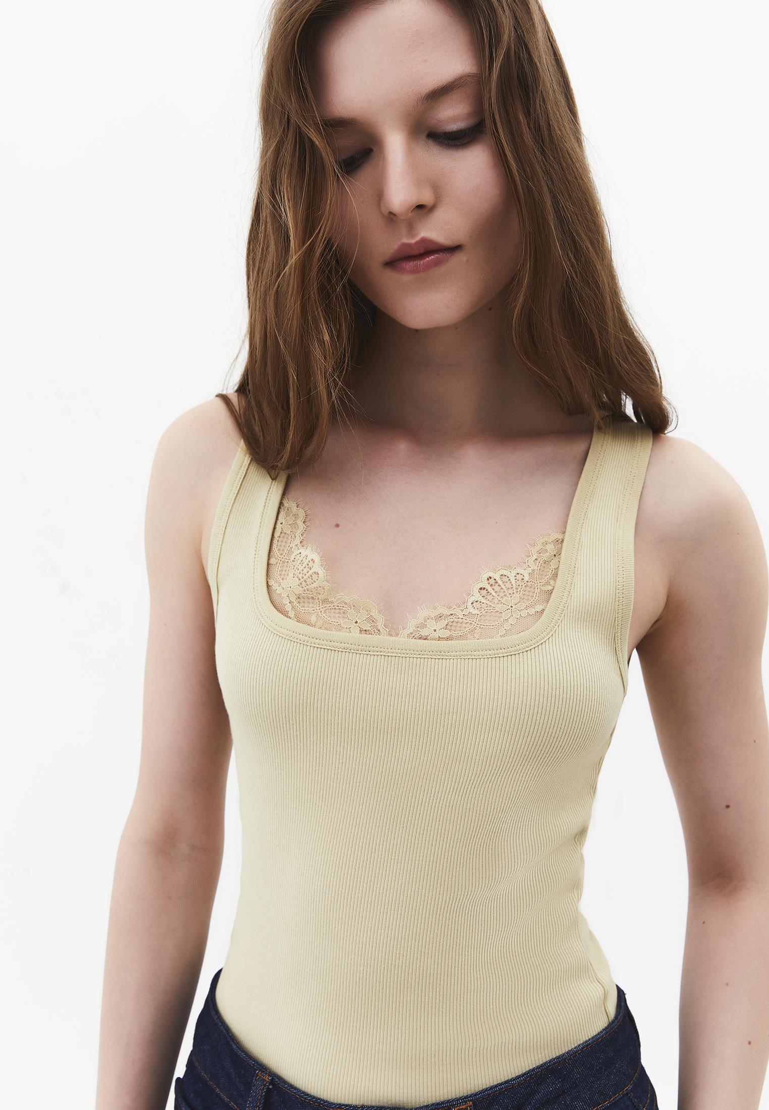 Sleeveless Bodycon Tank Top with Square Neckline - BOG