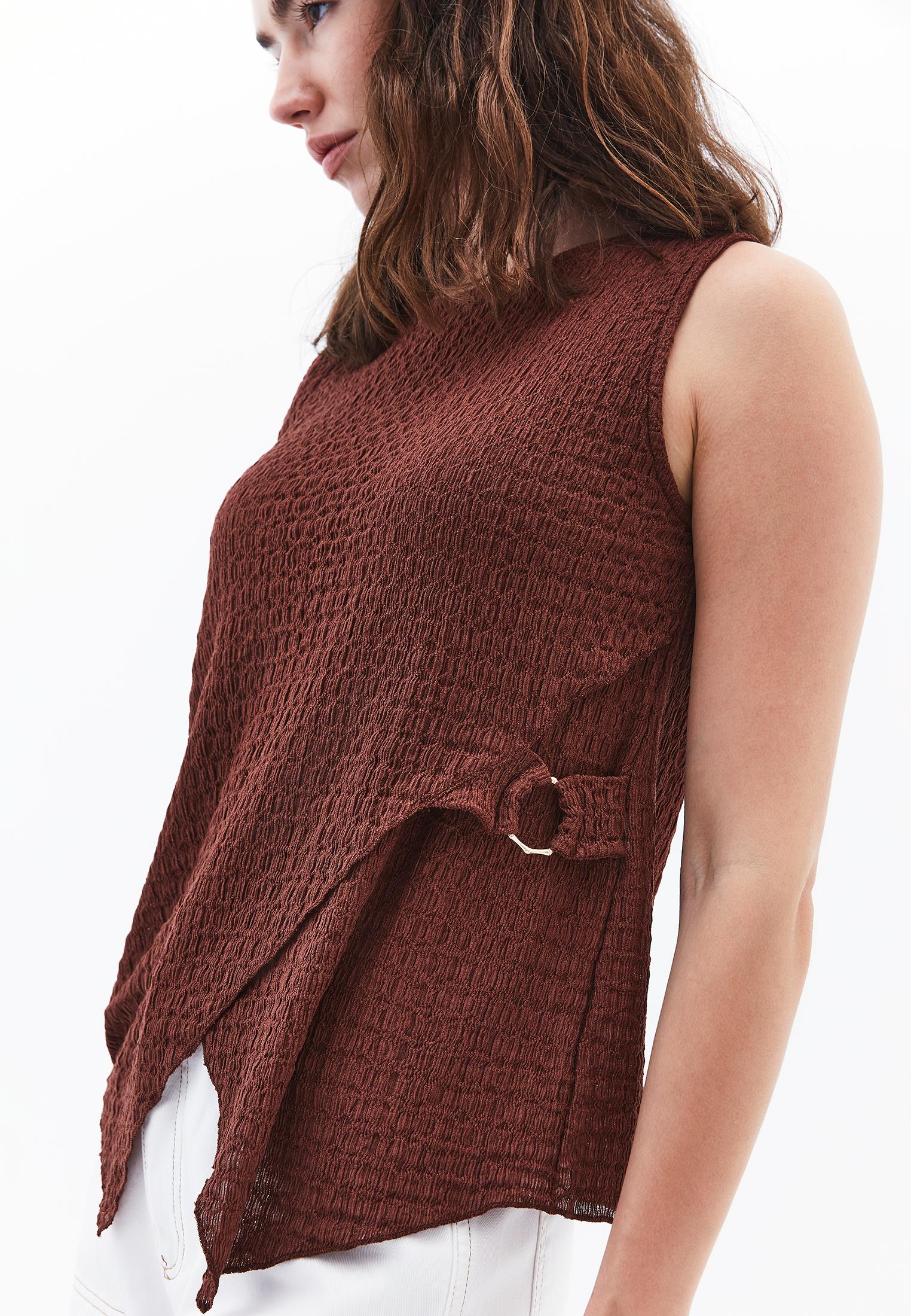 Sleeveless Crew Neck Blouse - BRUNETTE