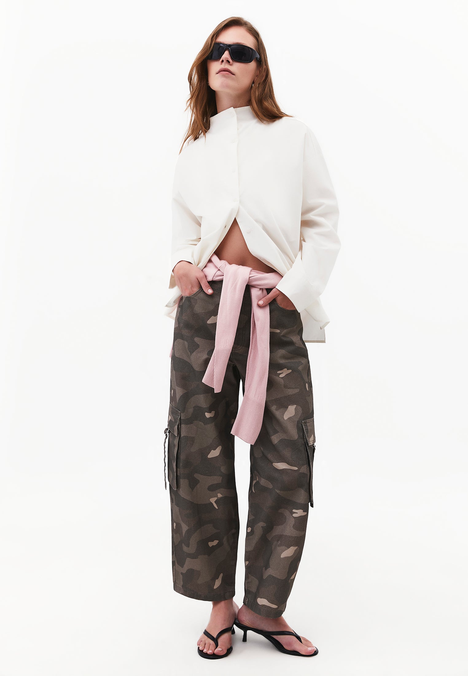 Camouflage Patterned Barrel Leg Cargo Pants - CAMO COMB