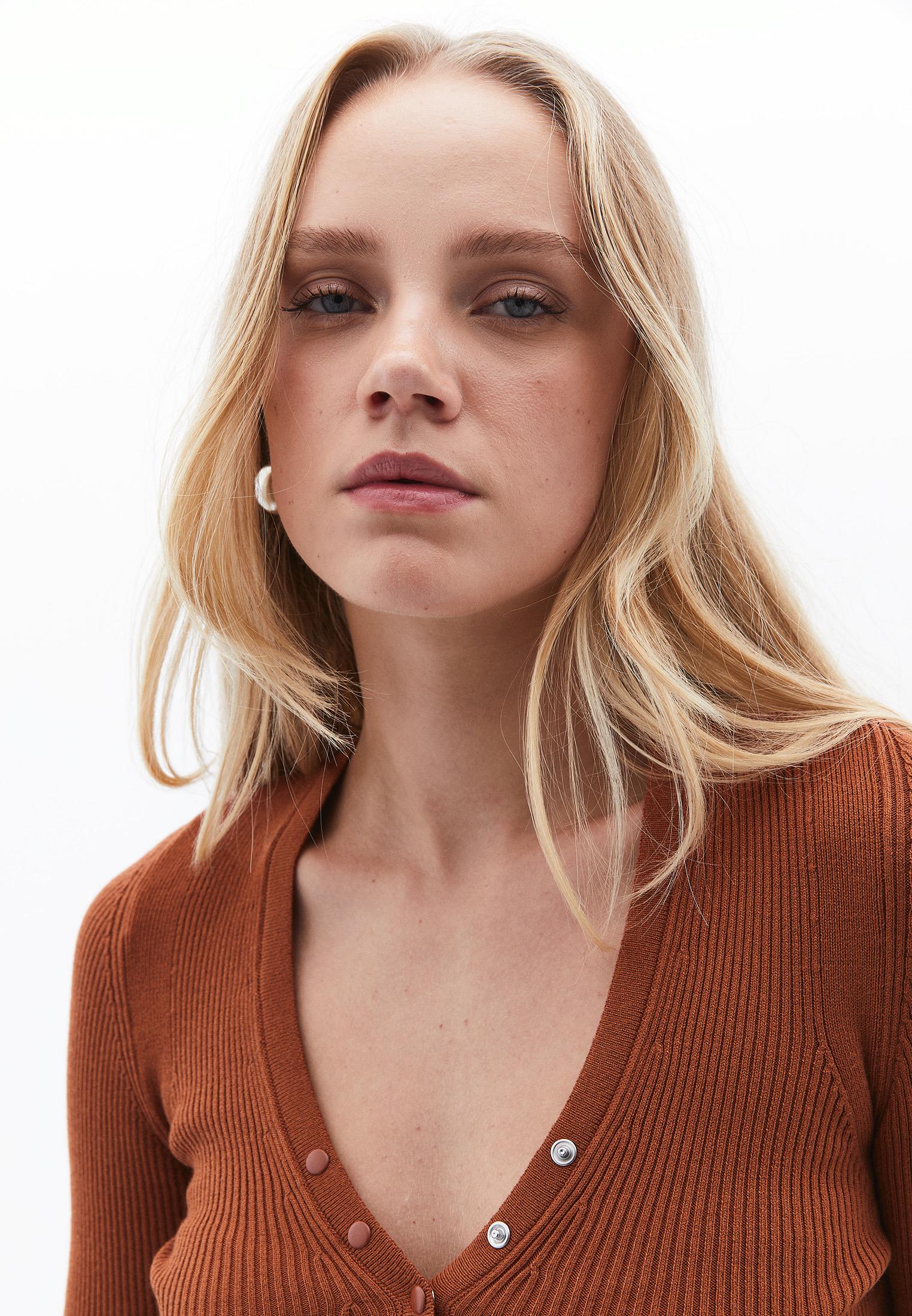 V Neck Long Sleeve Sweater - CARAMEL CAFE