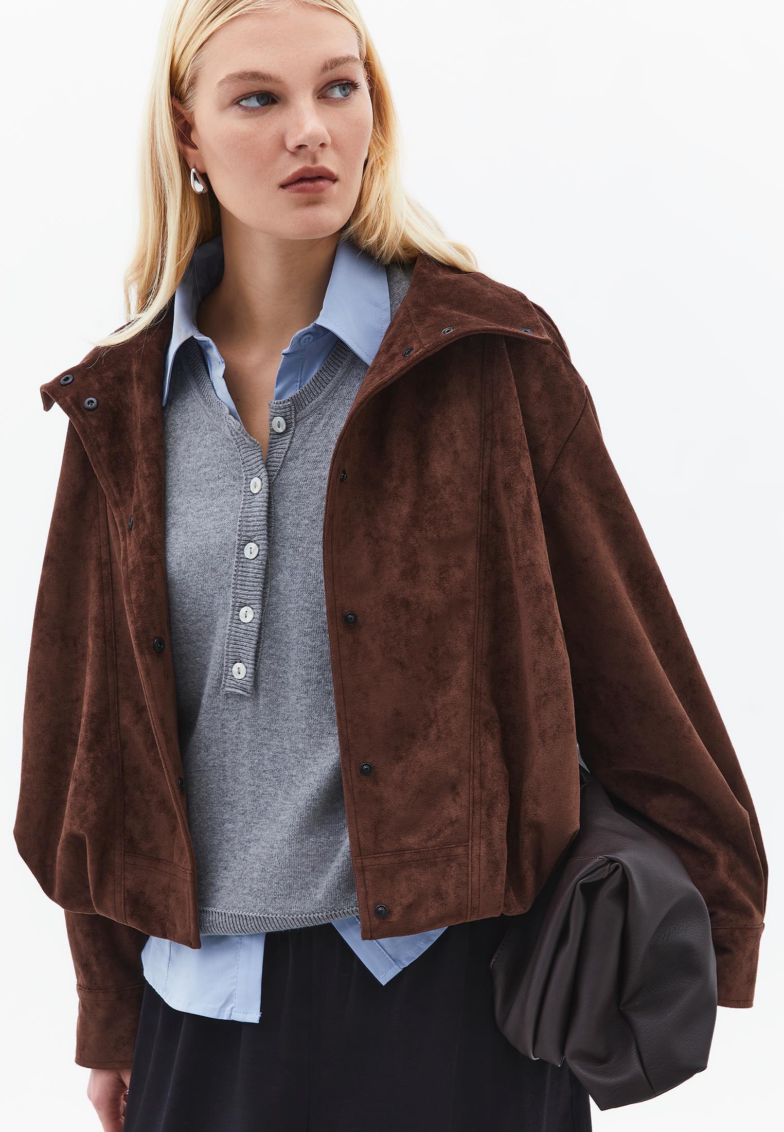 Oversized Jacket With Pleated Details - CHICORY COFFEE