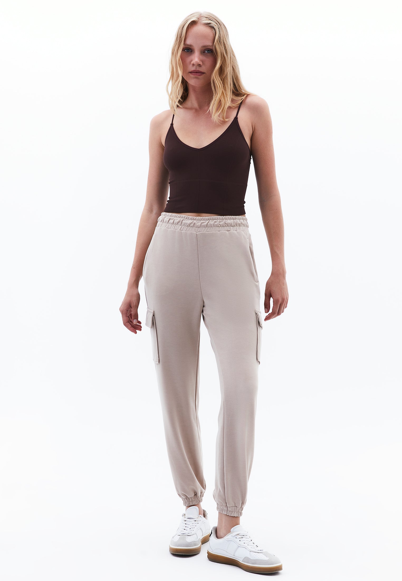 Seamless V Neck Tank Top - CHICORY COFFEE
