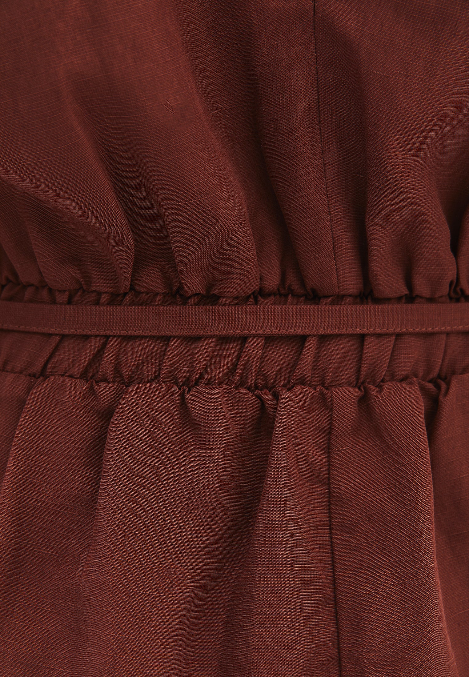 Short Closed V-Neck Jumpsuit With Belt Detail - CHOCOLATE FONDANT