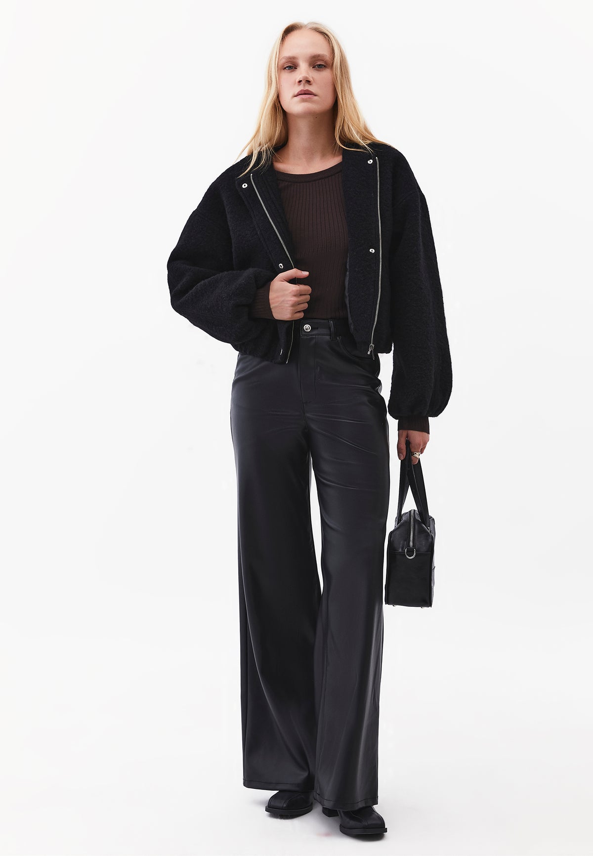 Ribbed Knit Sweater with Boat Neck and Raglan Sleeve - CHOCOLATE TORTE