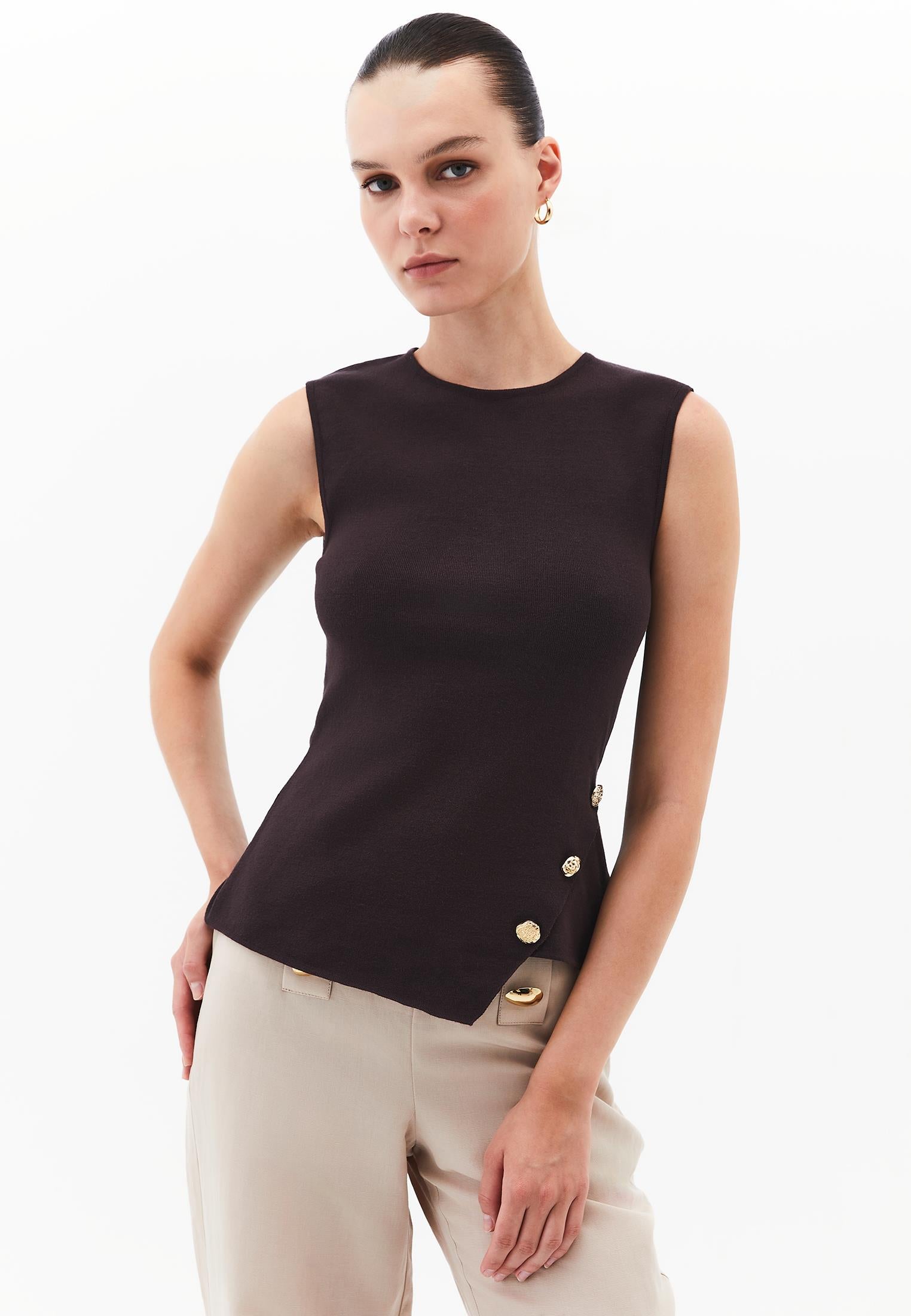 Sleeveless Tank Top With Button Details And Crew Neck - CHOCOLATE TORTE