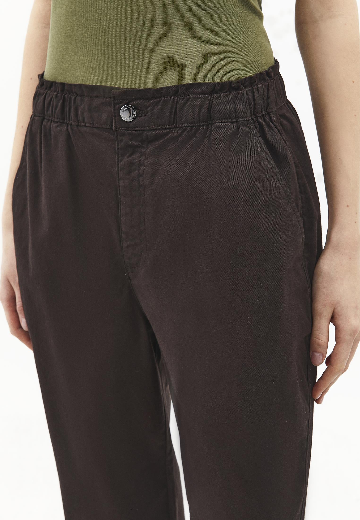 High Waist Carrot Pants - CHOCOLATE TORTE