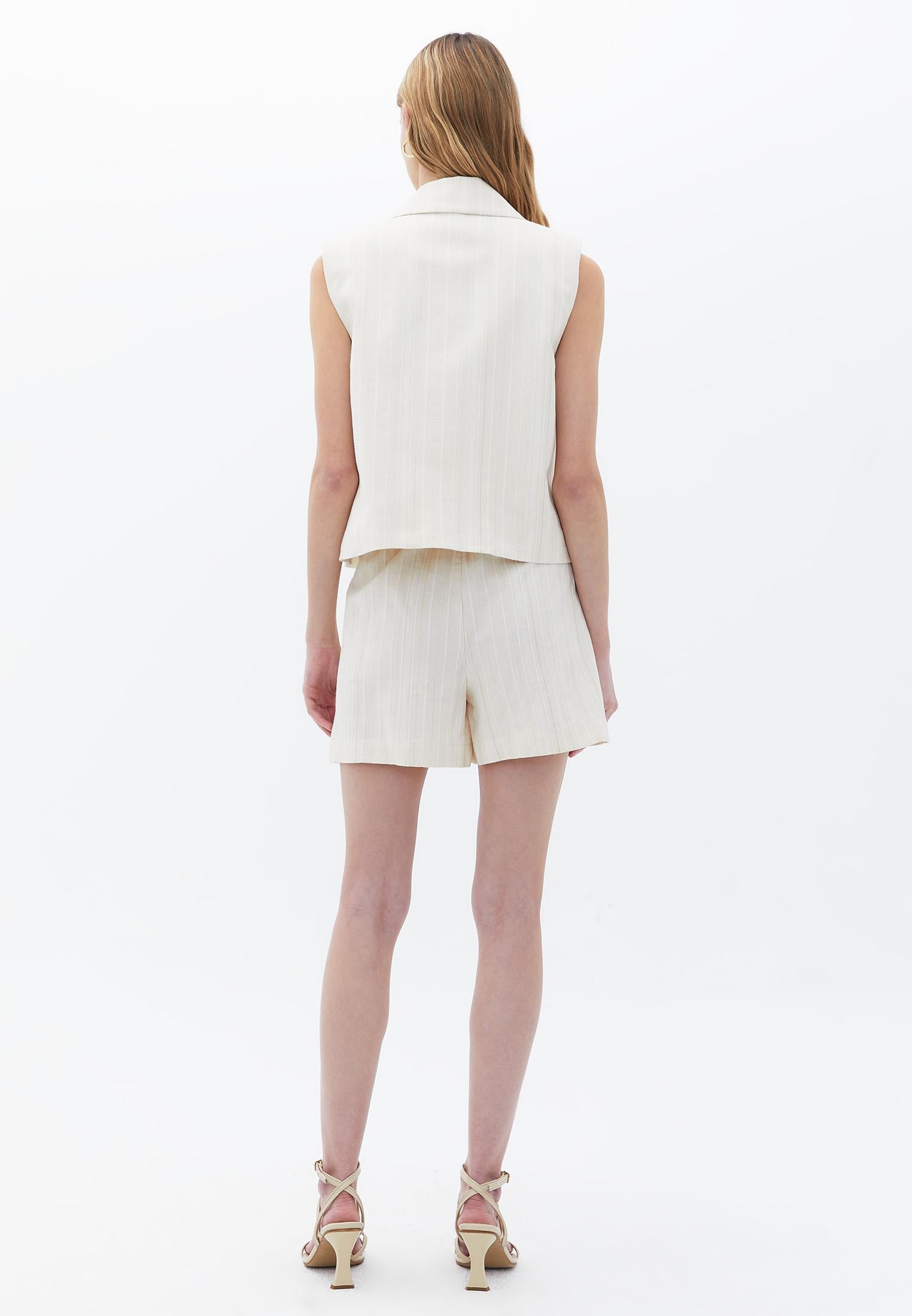 Ultra High Waist Short Shorts With Belt Detail - CREME BRULEE