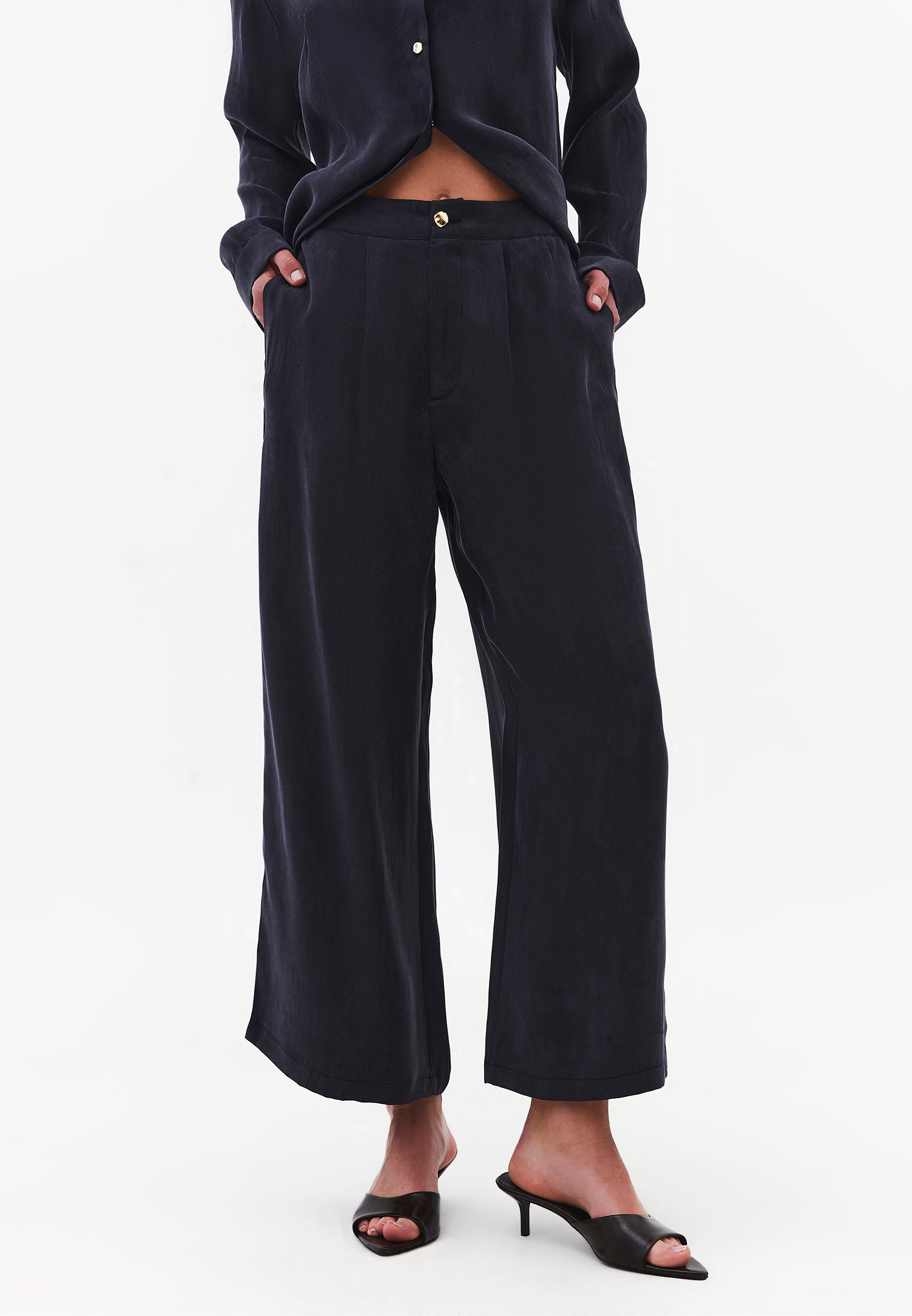 Ultra High Waist Straight Pants With Button Detail - DARK NAVY