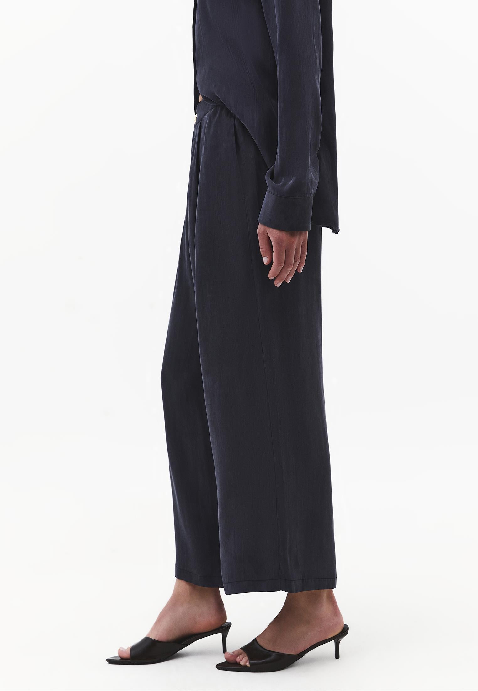 Ultra High Waist Straight Pants With Button Detail - DARK NAVY