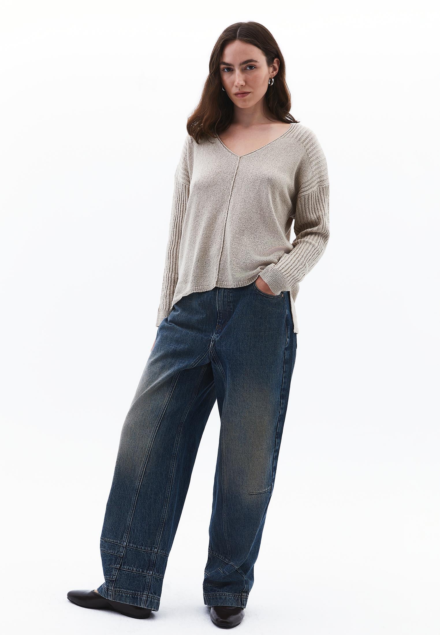 V Neck Standard Sweater - FEATHER GRAY