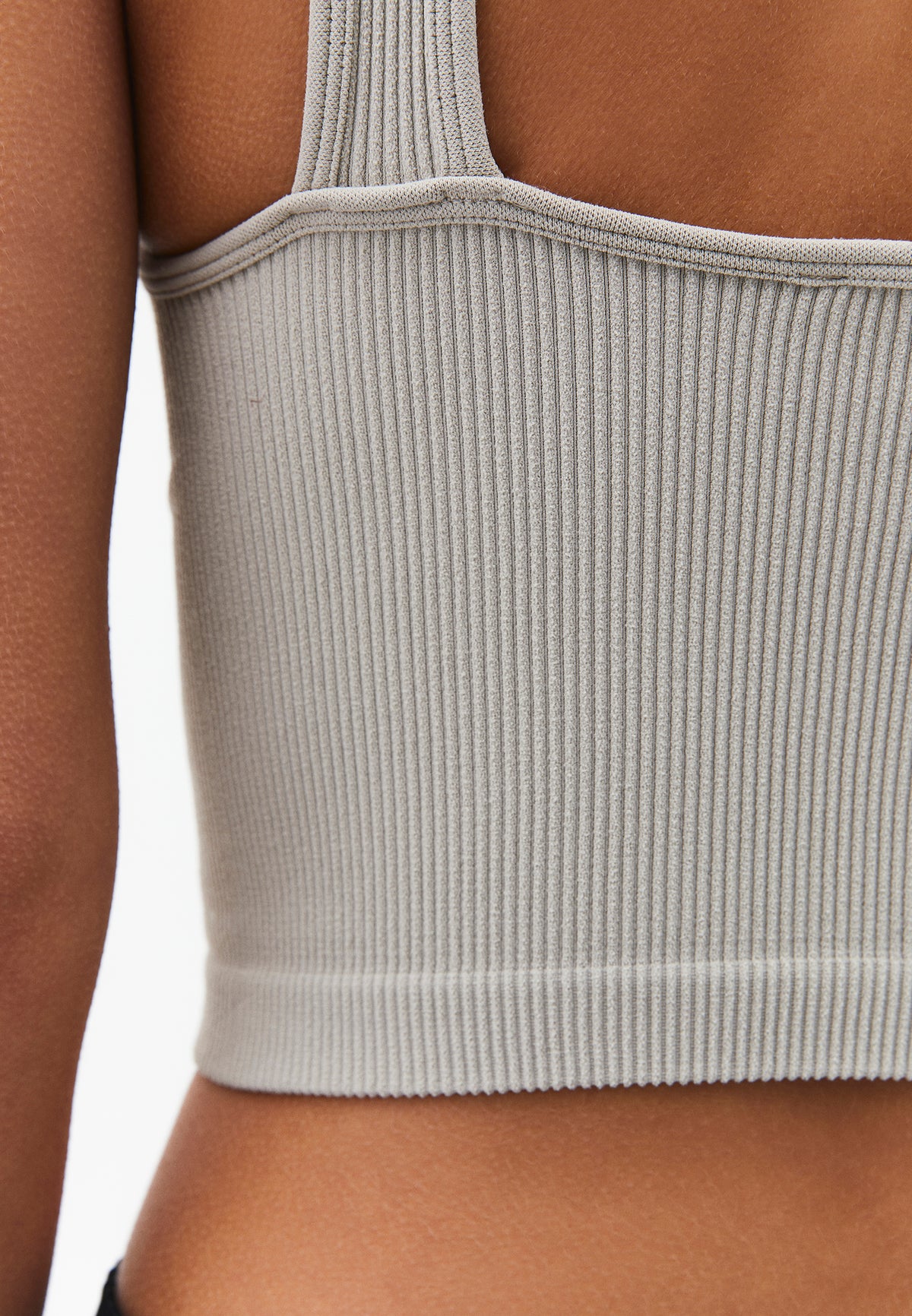 Cropped V Neck Tank Top - FEATHER GRAY
