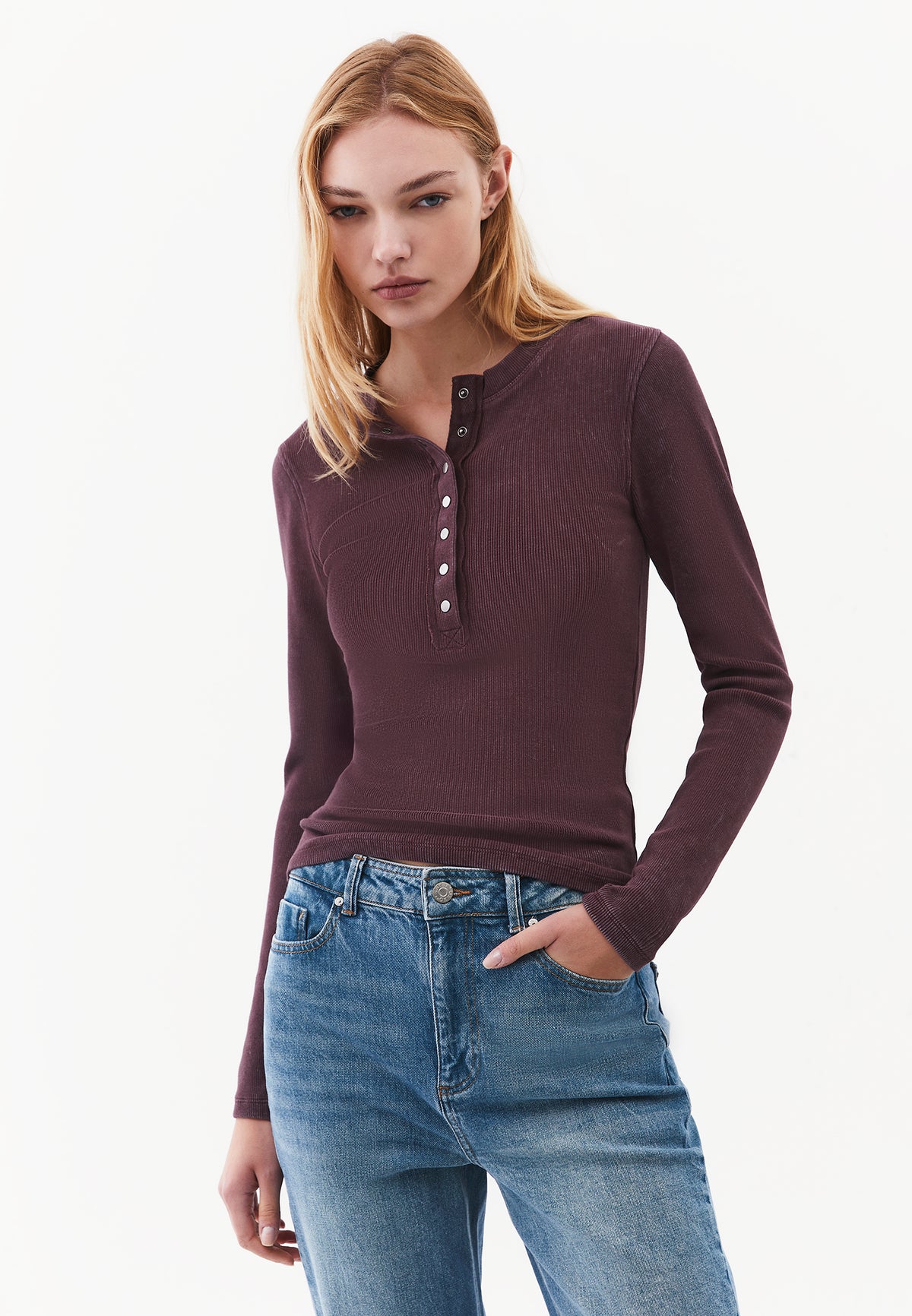 Crew Neck Long Sleeve Bodycon T-Shirt - FUDGE