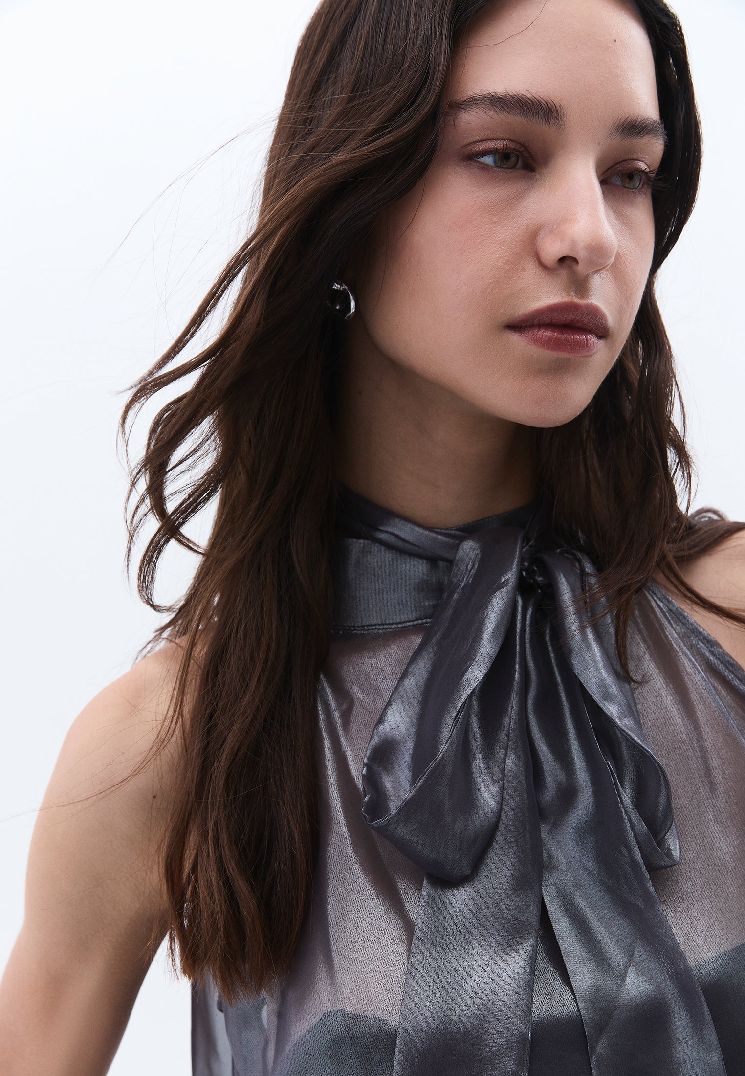 Shiny Halter Neck Blouse - GRAY PINSTRIPE