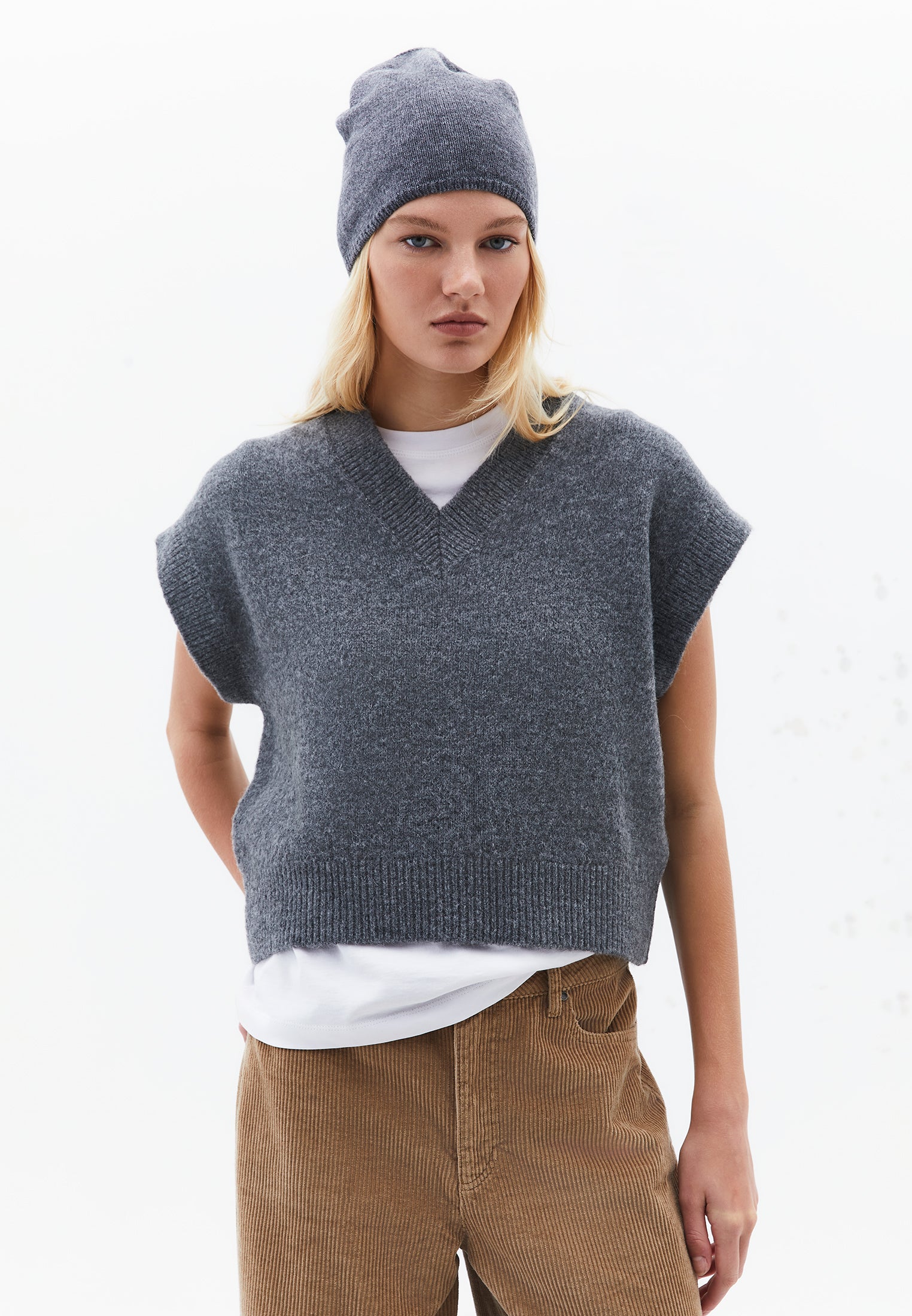 V Neck Short Comfortable Knit Vest - GREY MELANGE