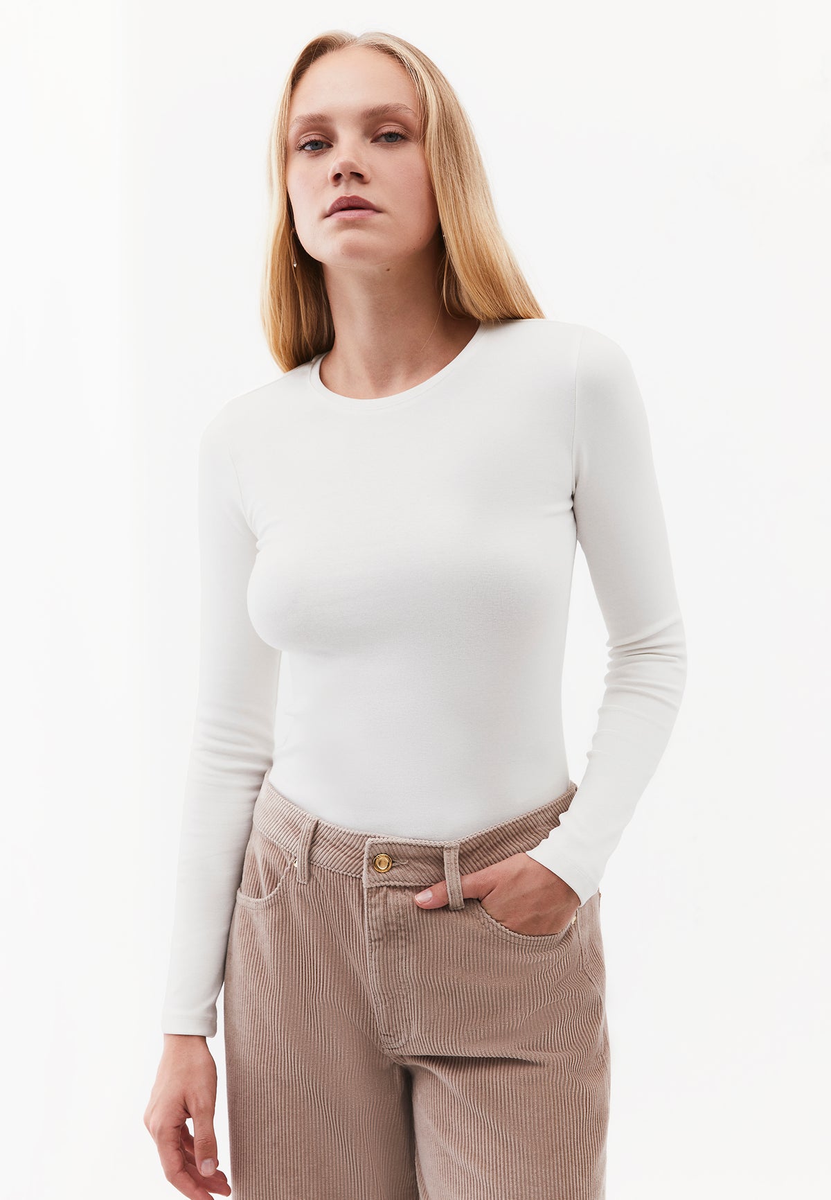 Crew Neck Long Sleeve T-Shirt - ICE MILK