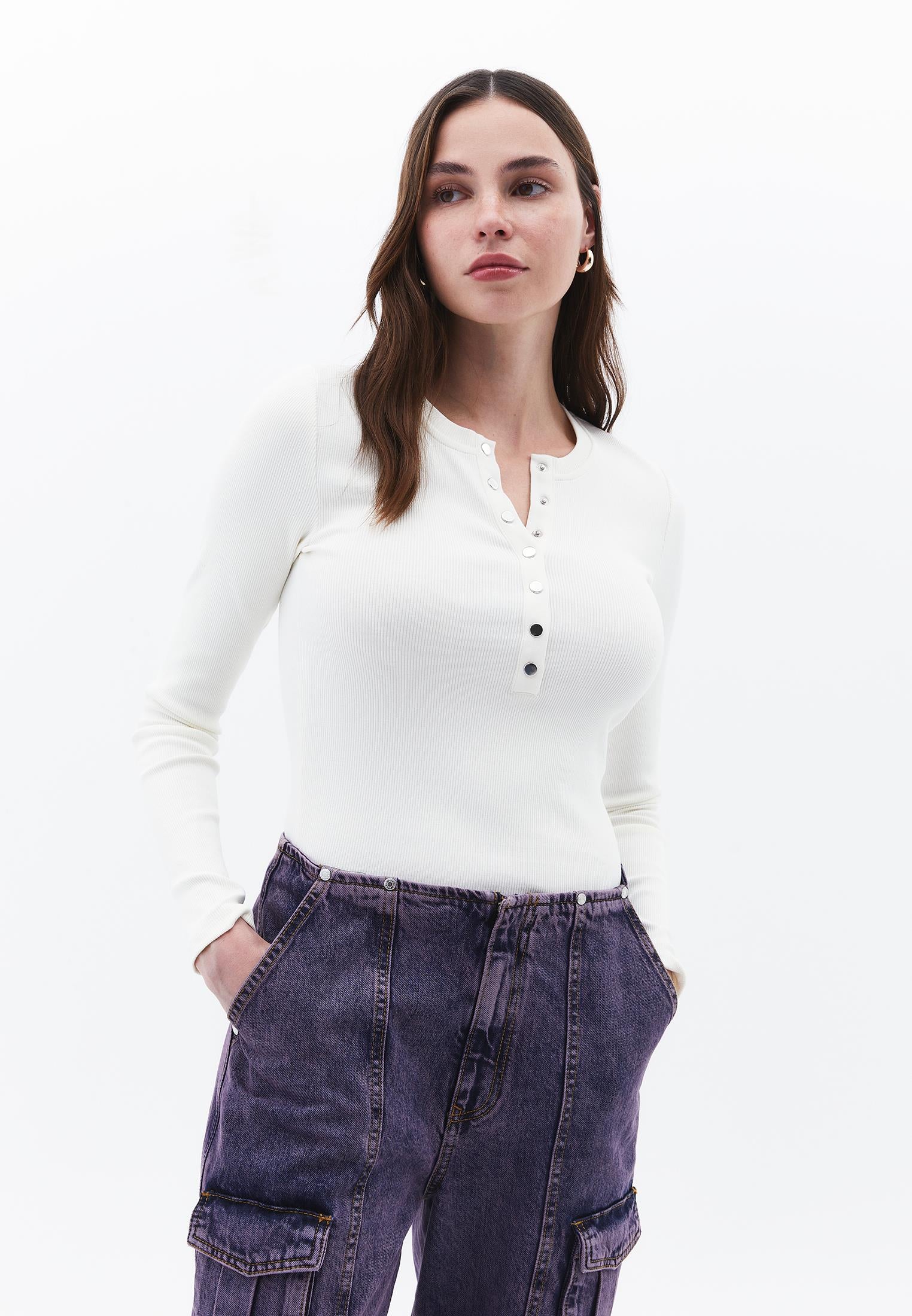 Ribbed Fabric Long Sleeve T-Shirt Crew Neck - ICE MILK