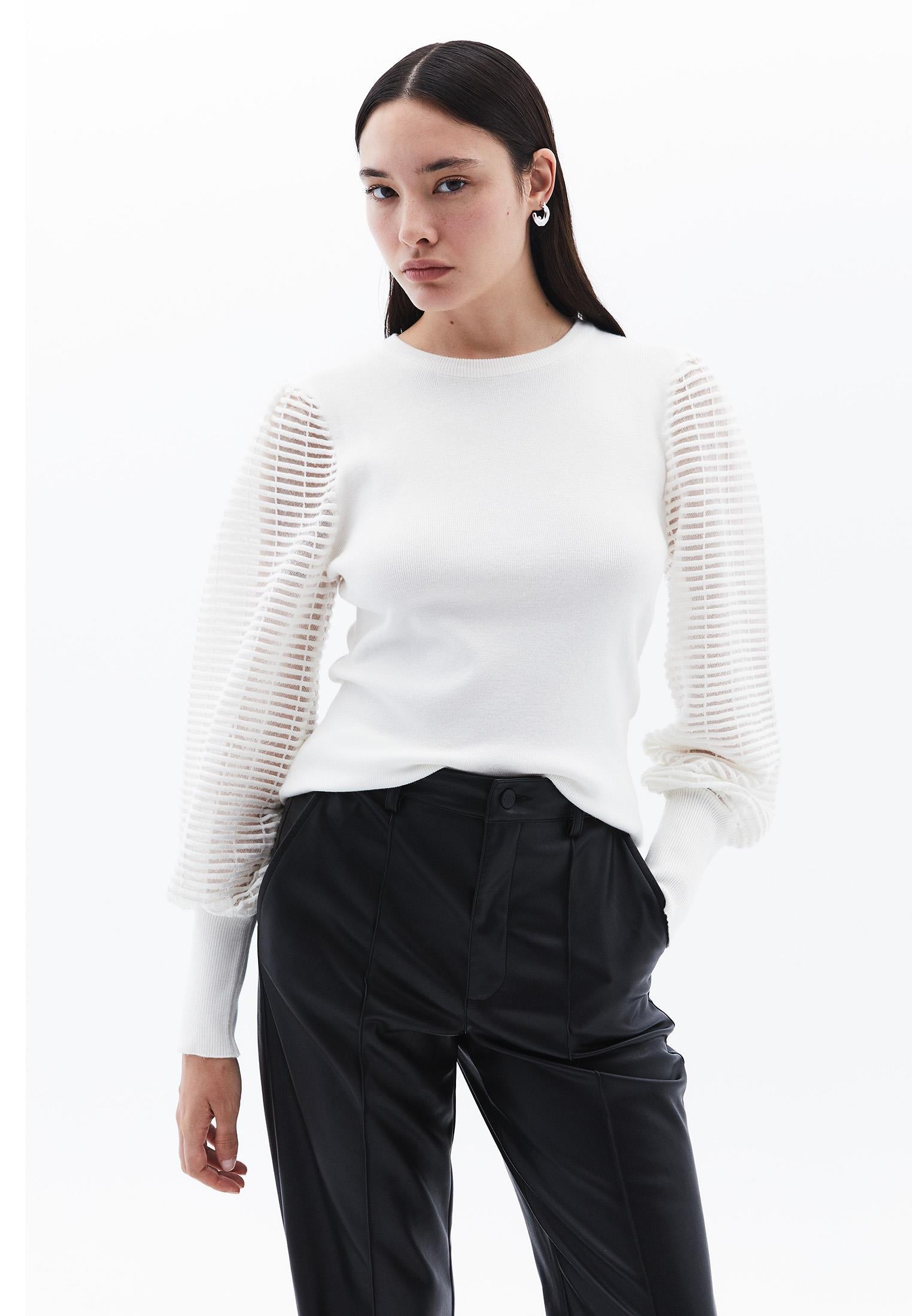 Crew Neck Long Sleeve Standard Knit Sweater - ICE MILK