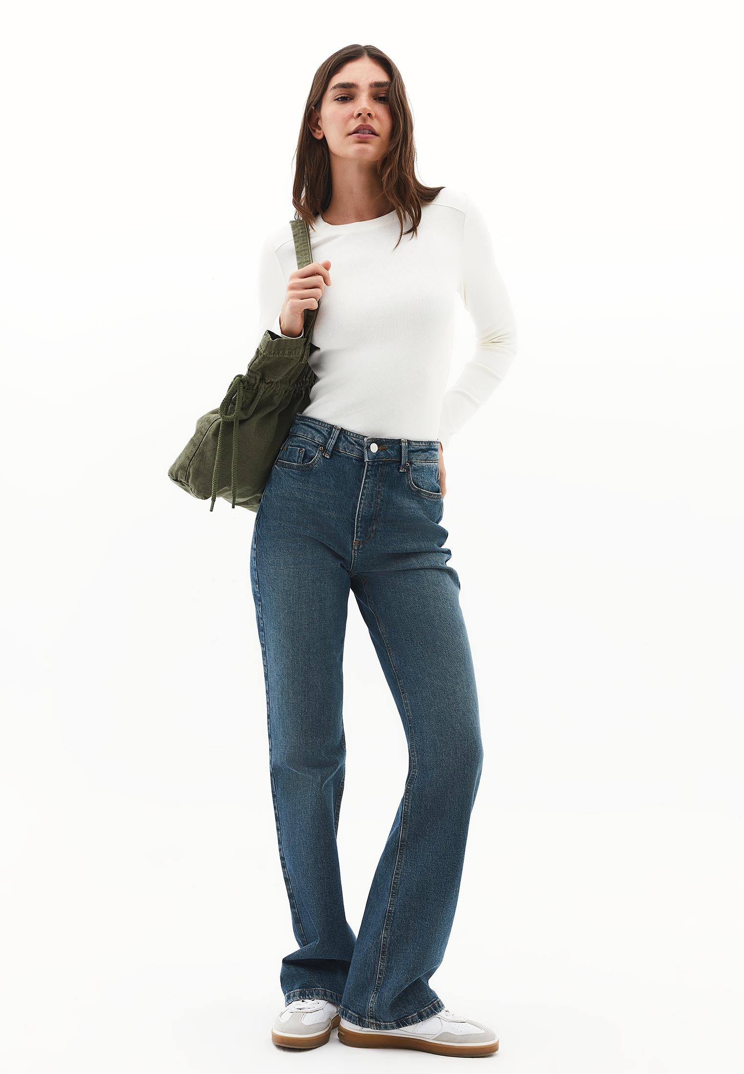 Crew Neck Long Sleeve Bodycon T-Shirt - ICE MILK
