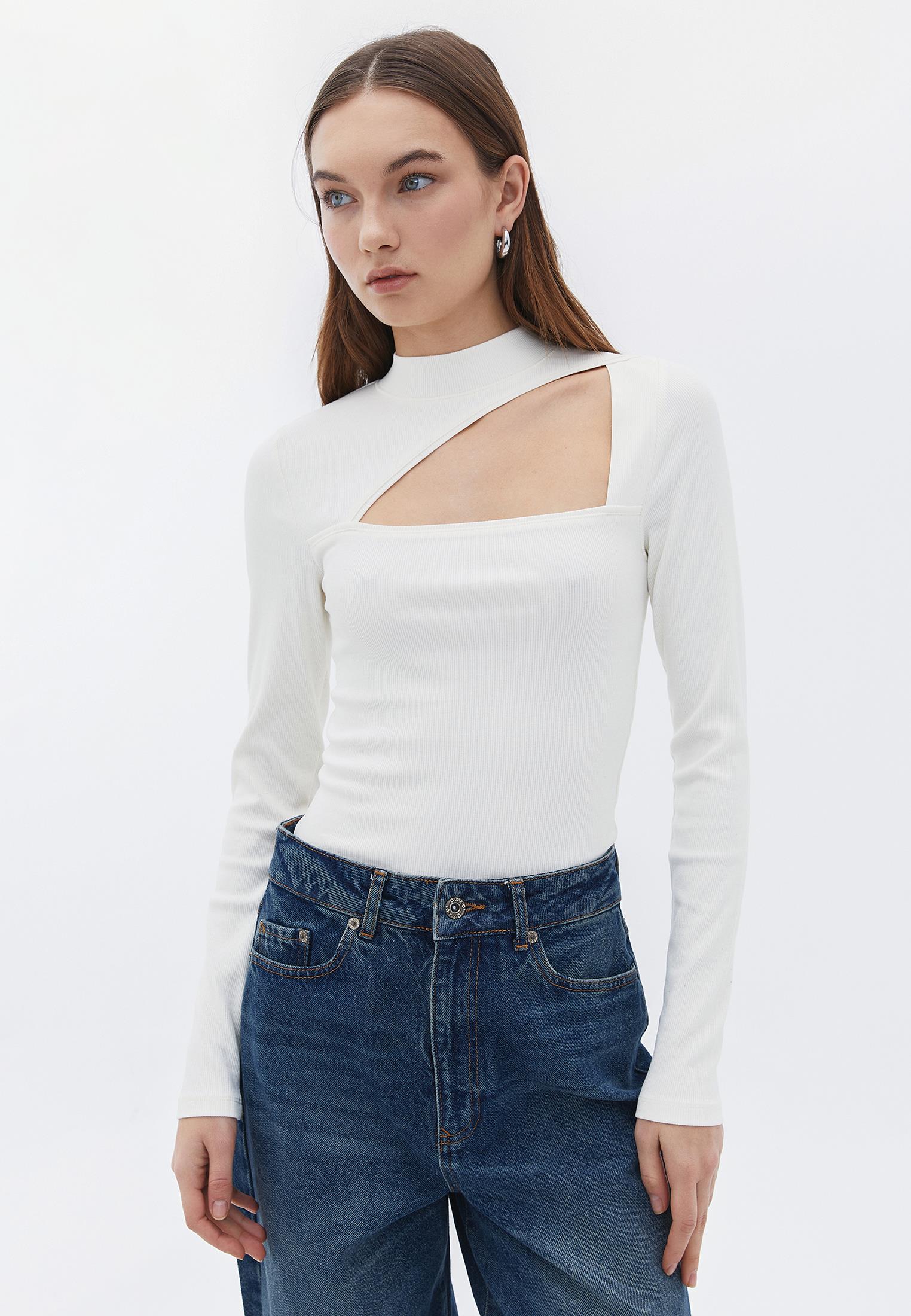 High Neck Long Sleeve Bodycon T-Shirt - ICE MILK