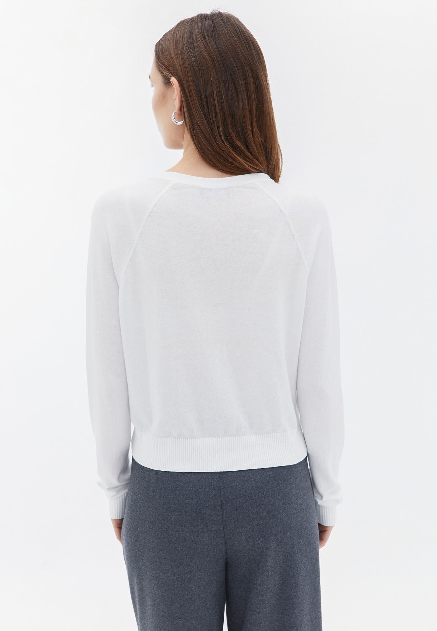 V Neck Raglan Sleeve Sweater - ICE MILK