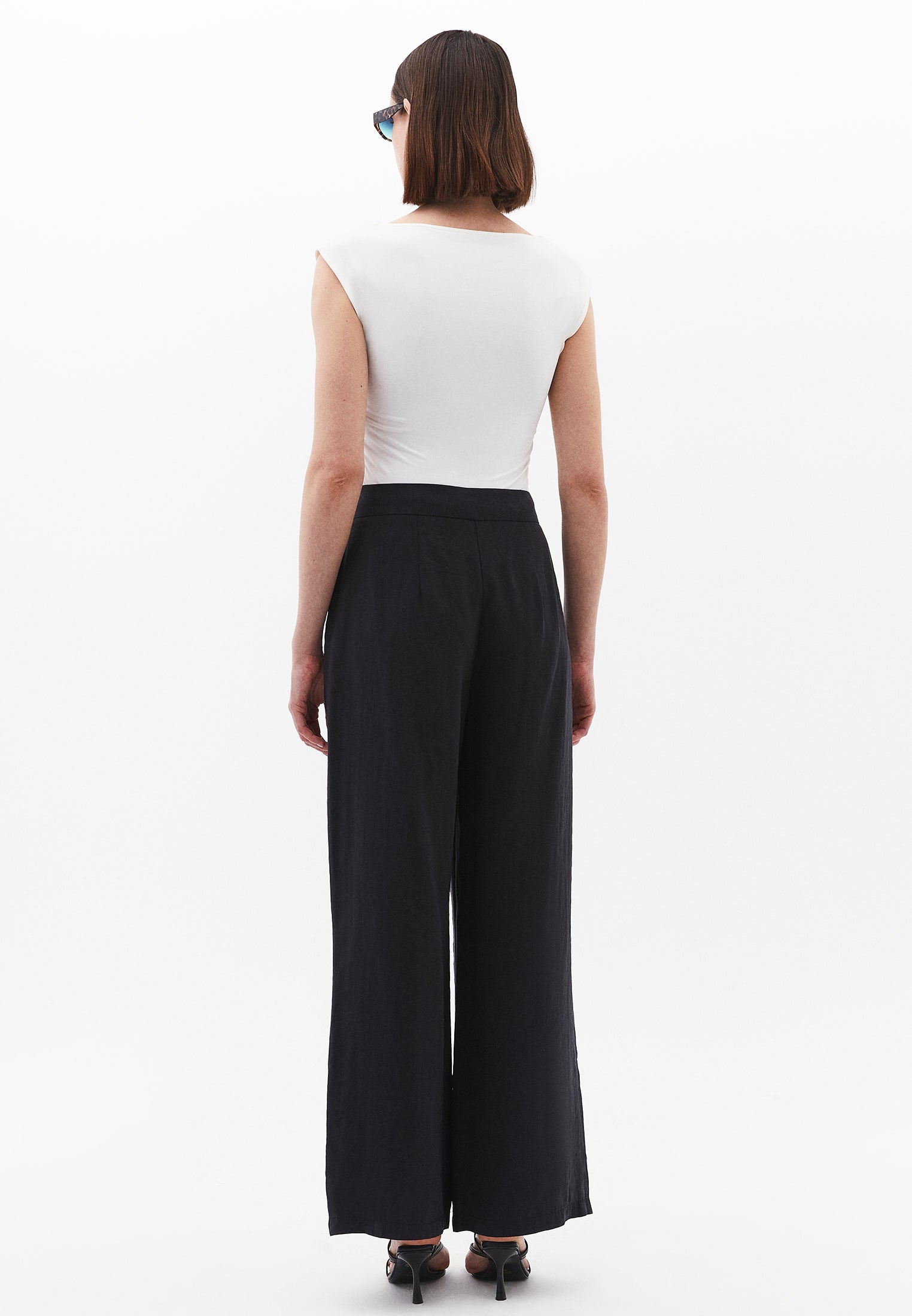 Ultra High Waist Belted Straight Leg Pants - JET BLACK