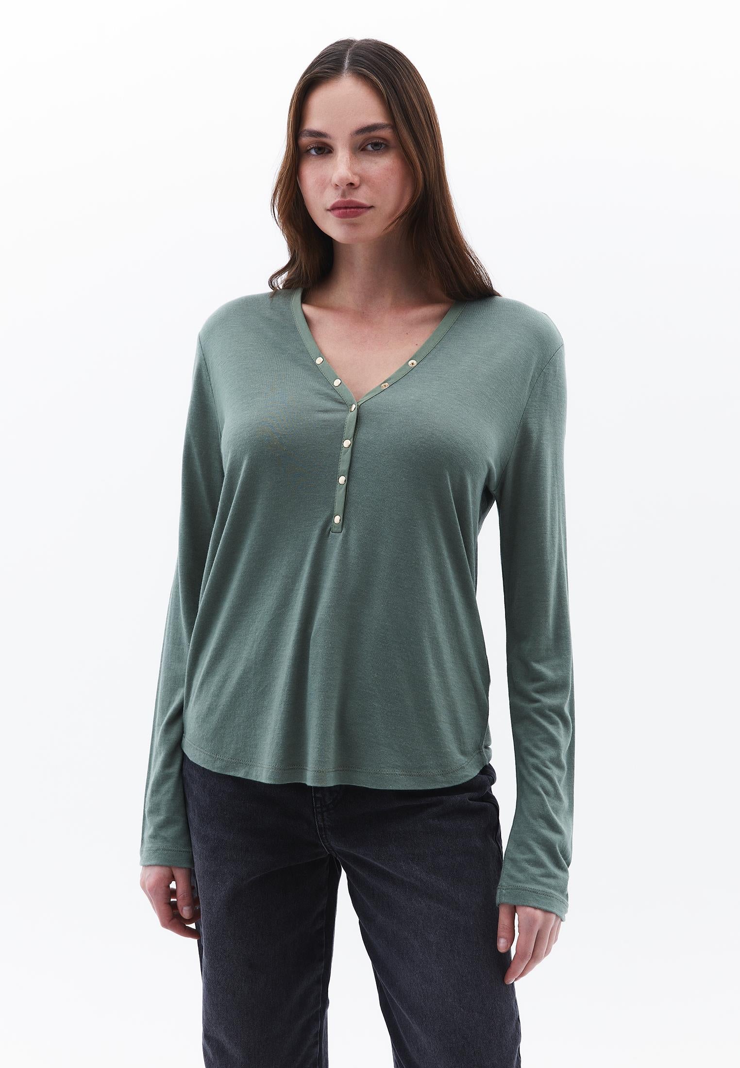 V Neck Long Sleeve T Shirt - LAUREL WREATH