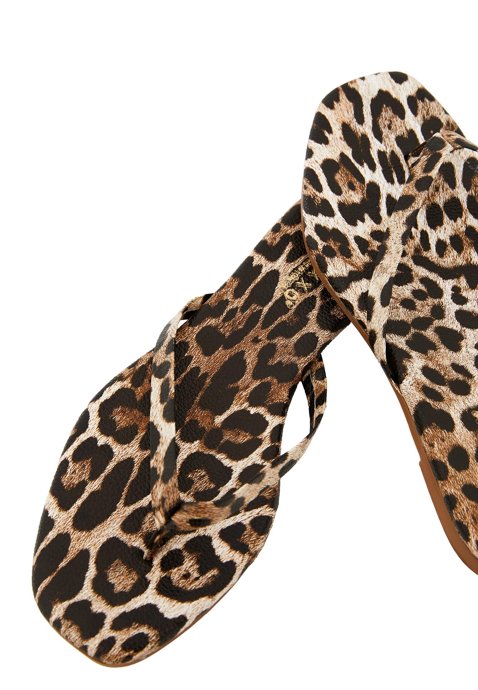 Comfortable Shoes - LEO COMB