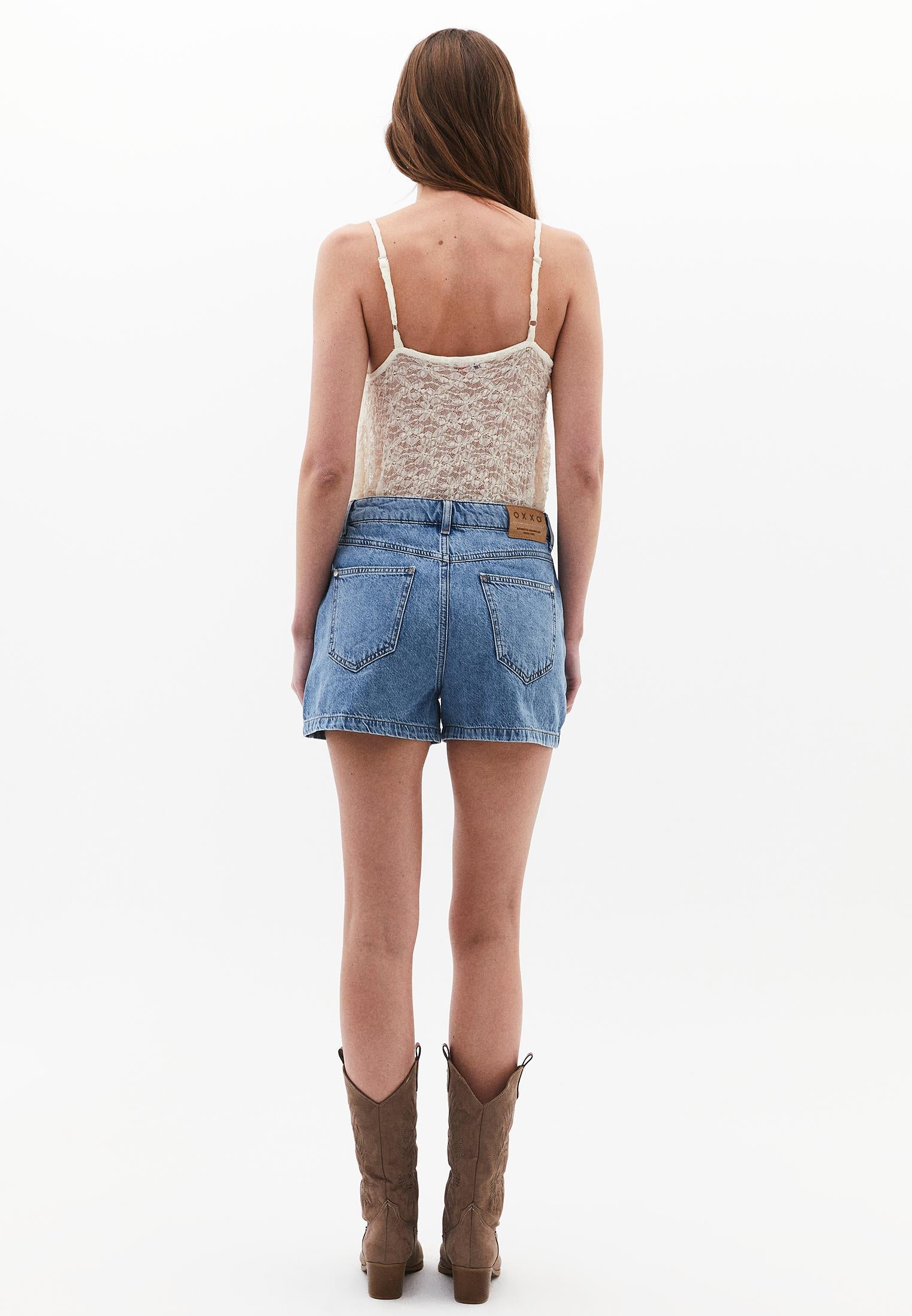 High Waist Pocket Detailed Denim Shorts - LIGHT BLUE DENIM