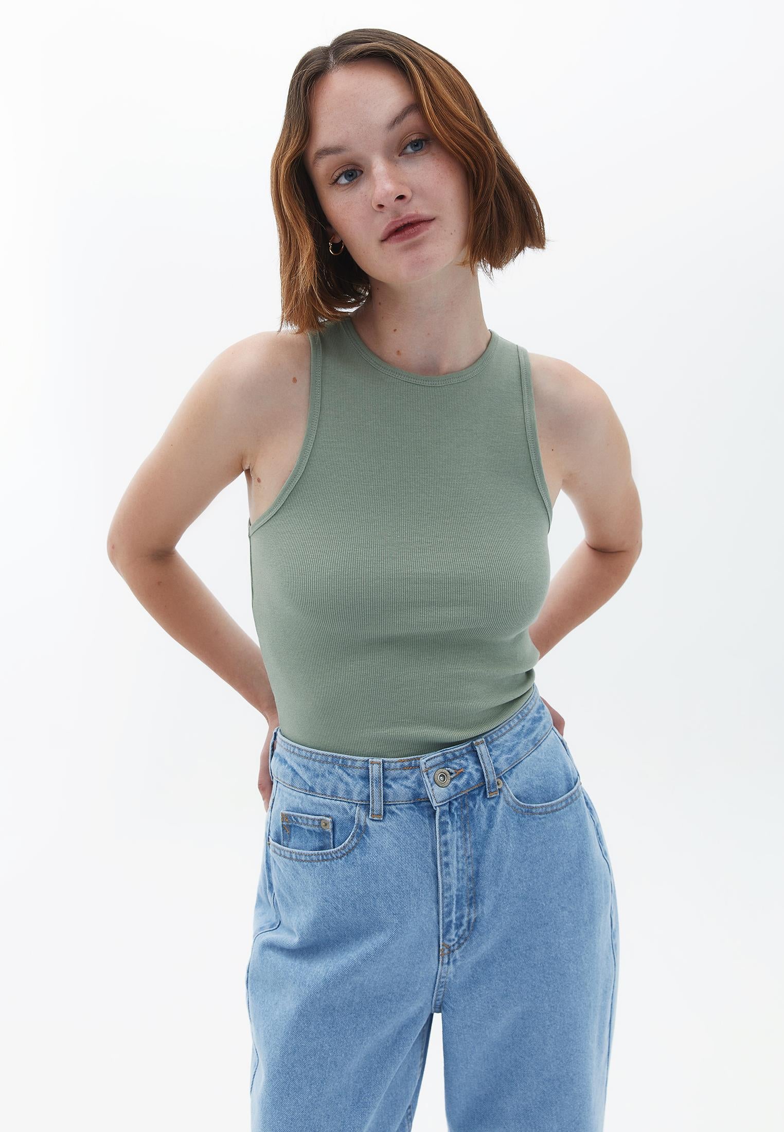 Sleeveless V Neck Tank Top - LILY PAD