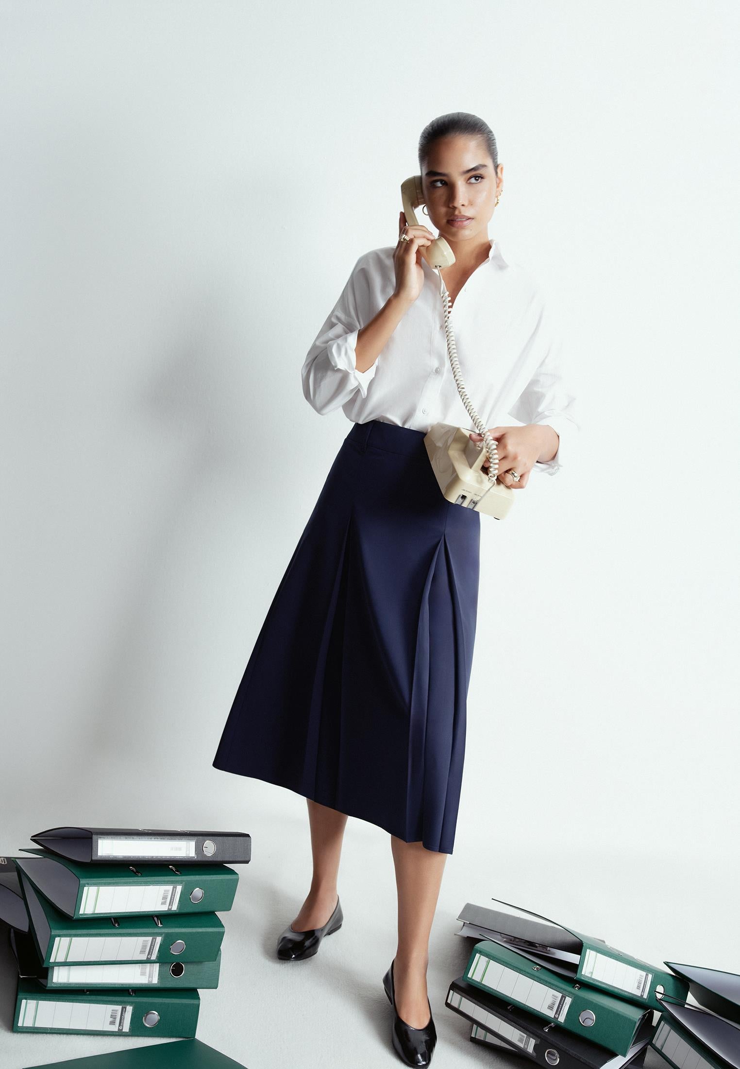 Long Pleated Skirt With Belt Detail - MIDNIGHT