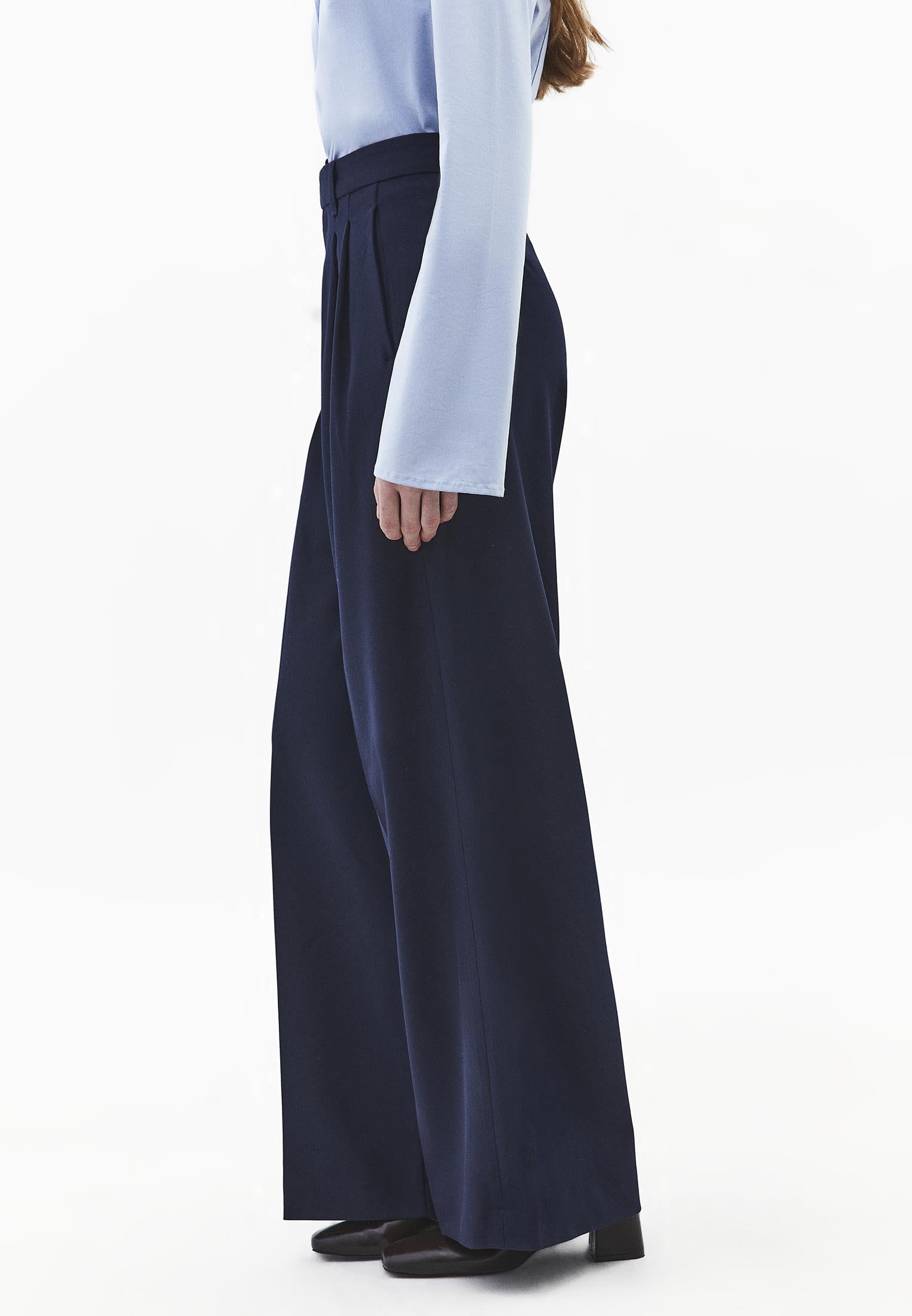 Pleated Standard Wide Leg Pants - MIDNIGHT