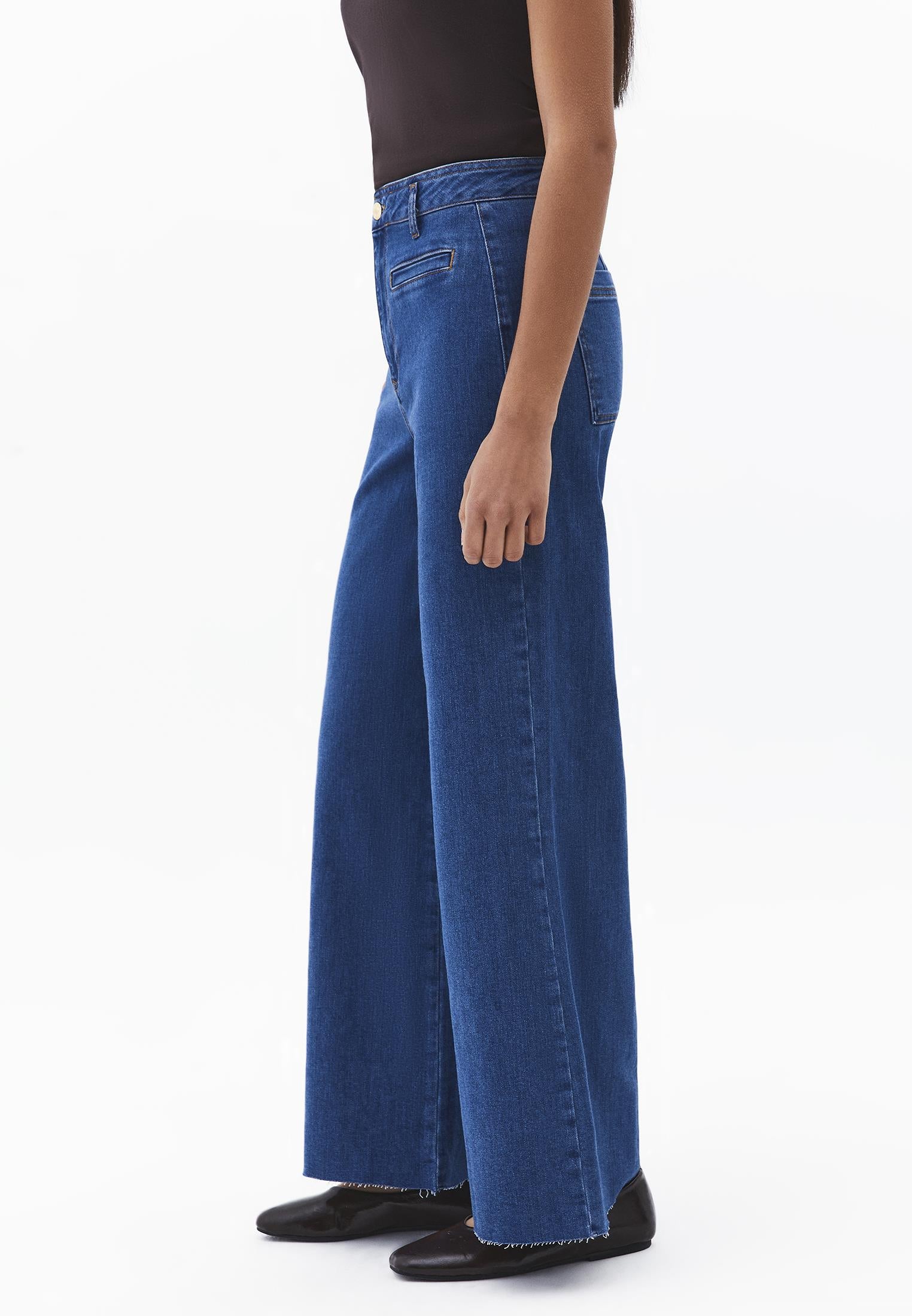 Ultra High Waist Wide Leg Cropped Pants - MID BLUE DENIM