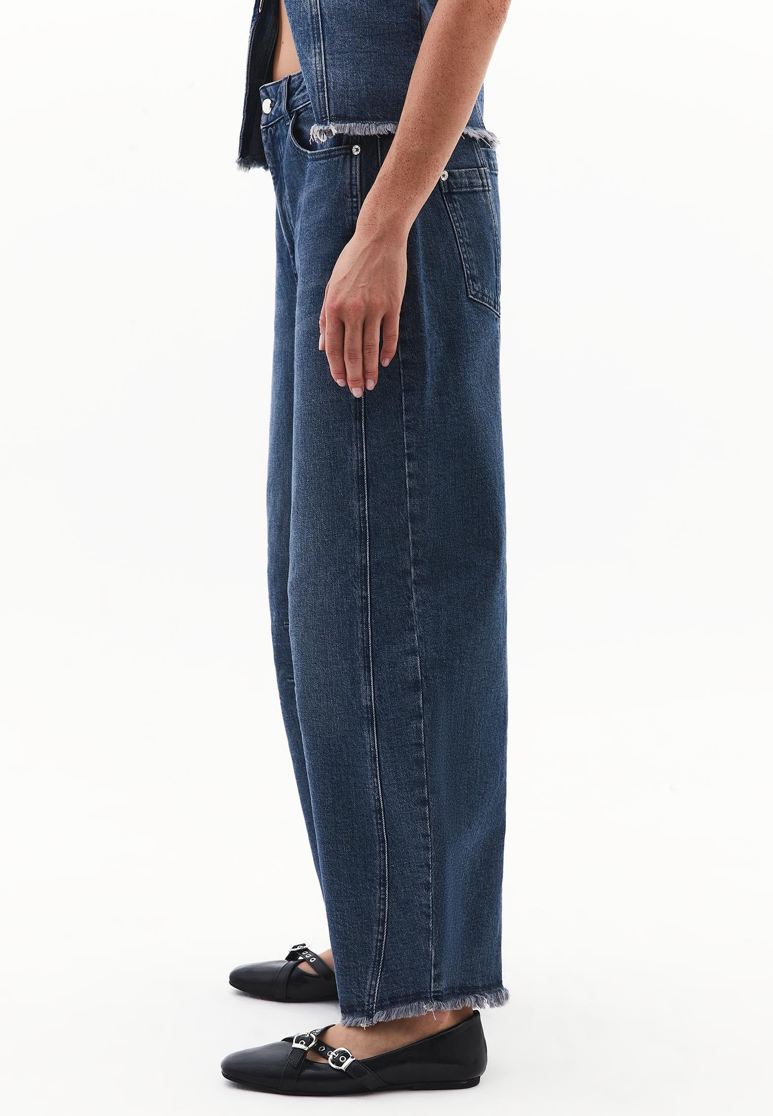 Ultra High Waist Barrel Leg Pants - MID GREEN DENIM