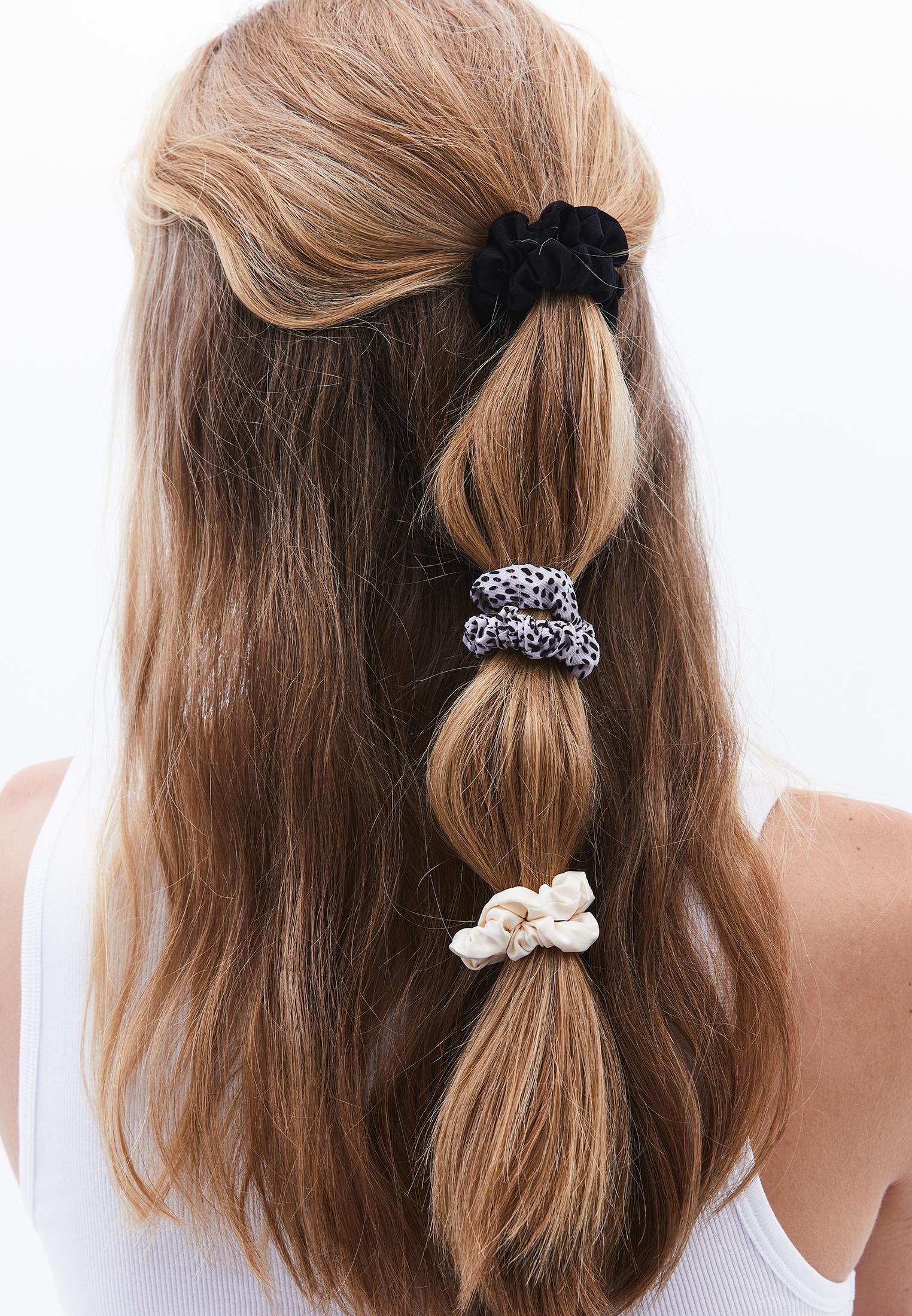 Women Set Product With Hair Clip Detail - MIX