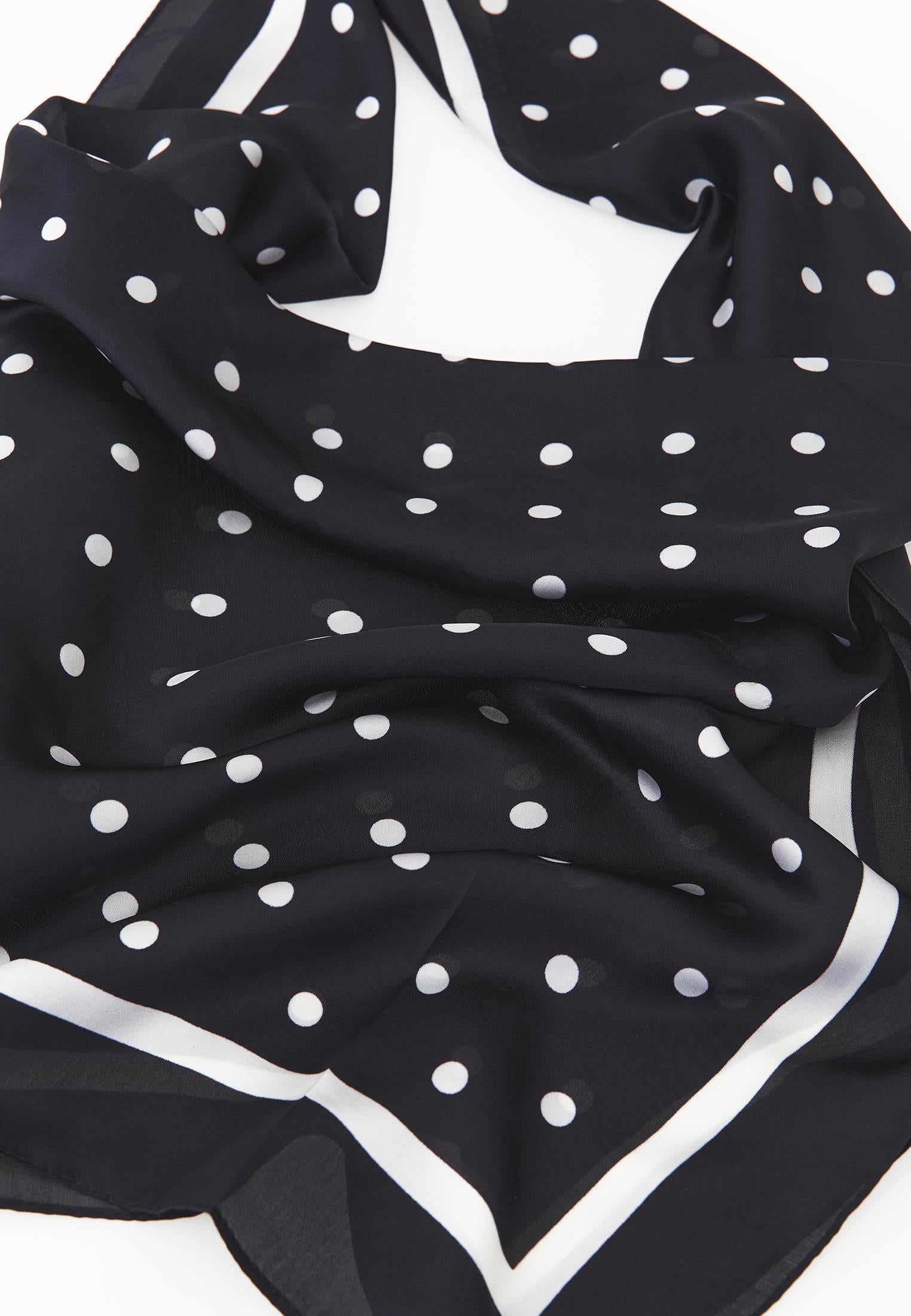 Scarf That Reflects Your Style - MIX