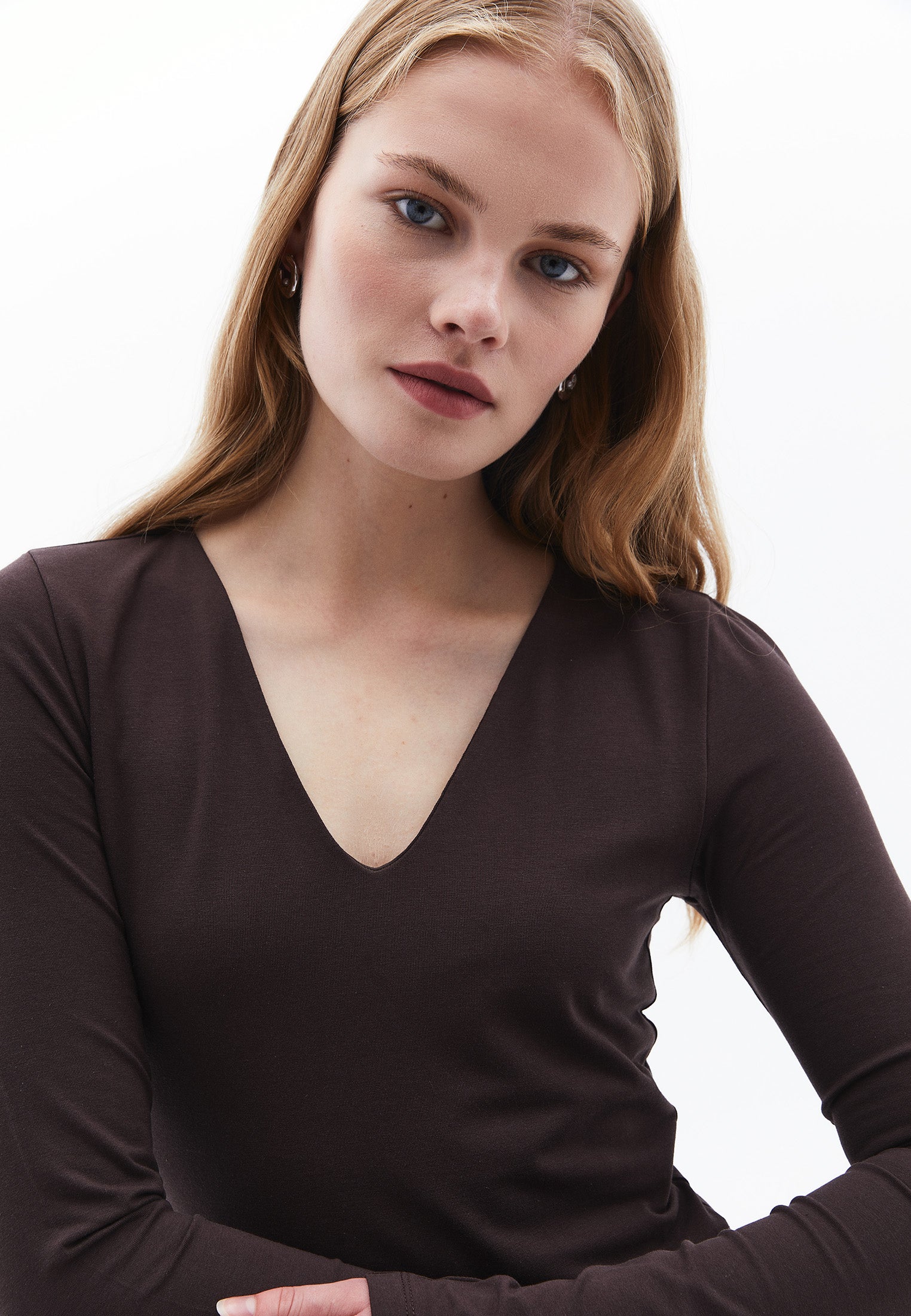 V Neck Long Sleeve T-Shirt - MOLE