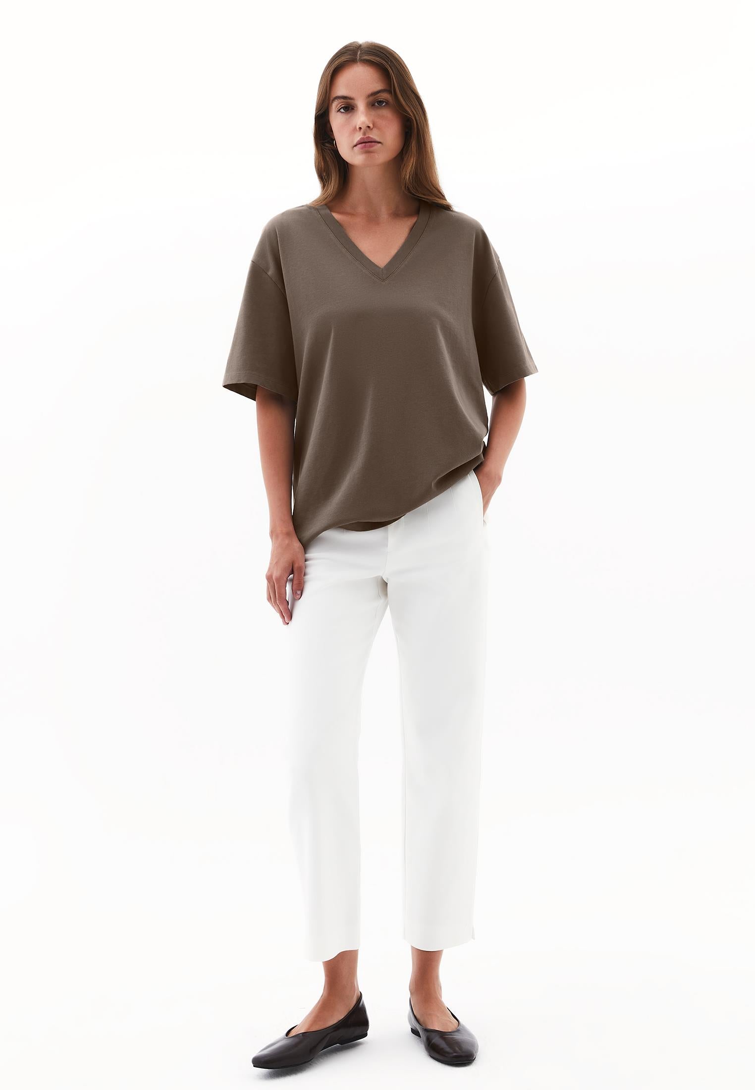V Neck Boyfriend T-Shirt - MOREL
