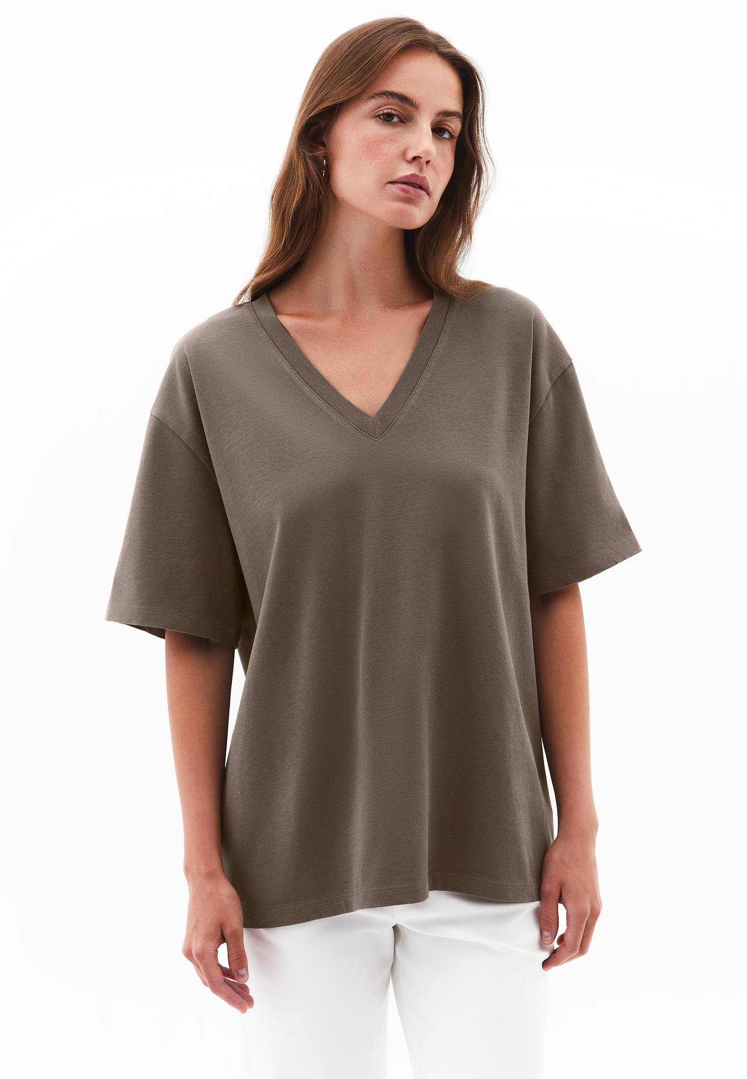 V Neck Boyfriend T-Shirt - MOREL