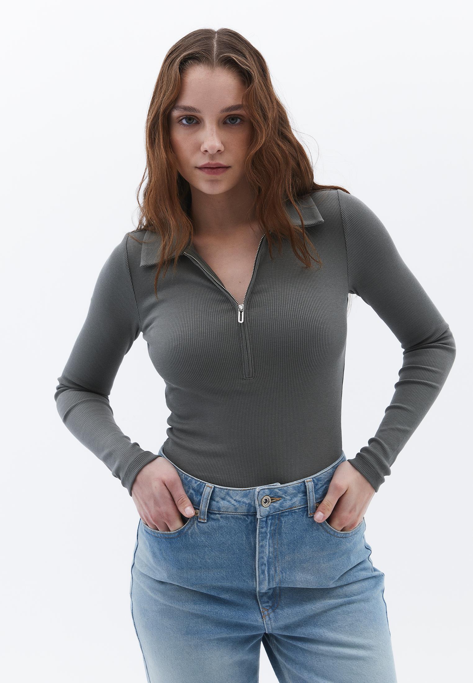 Long Sleeve Polo Collar Zipper Detail T-Shirt - MULLED BASIL