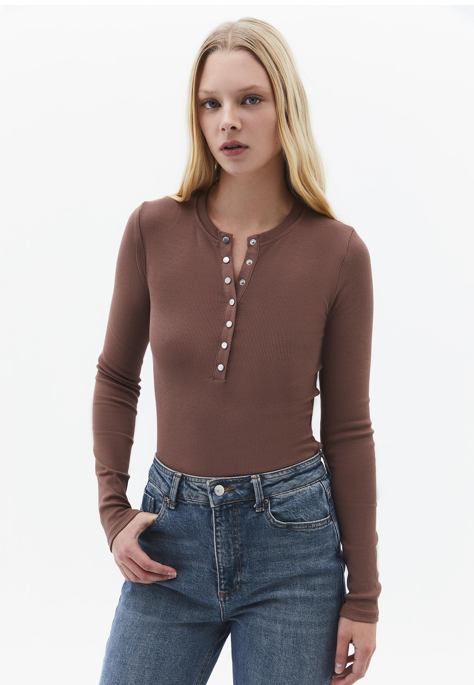 Crew Neck Long Sleeve T-Shirt - MYRISTICA
