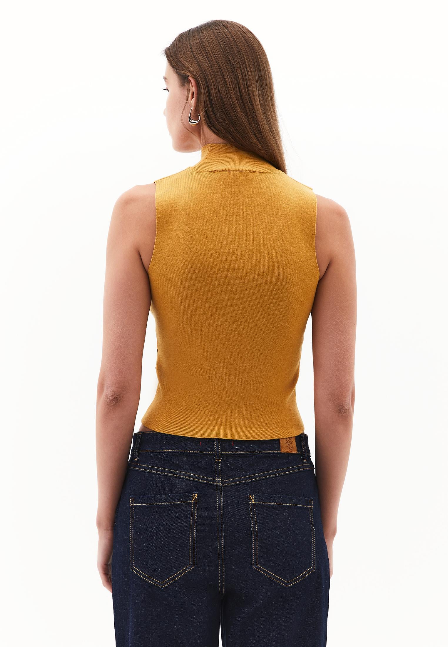 High Neck Tank Top - NARCISSUS