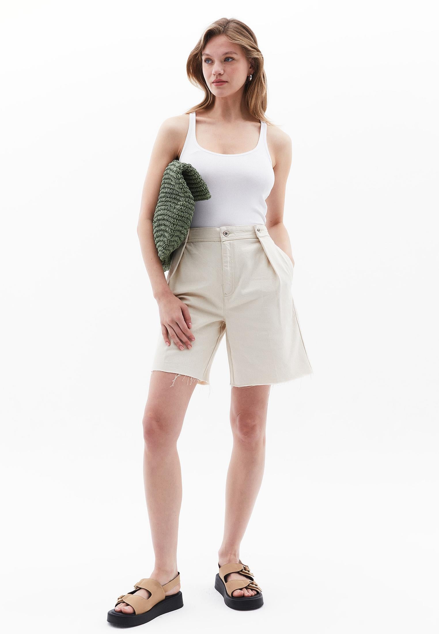 Button Detailed Short Shorts - NATURAL