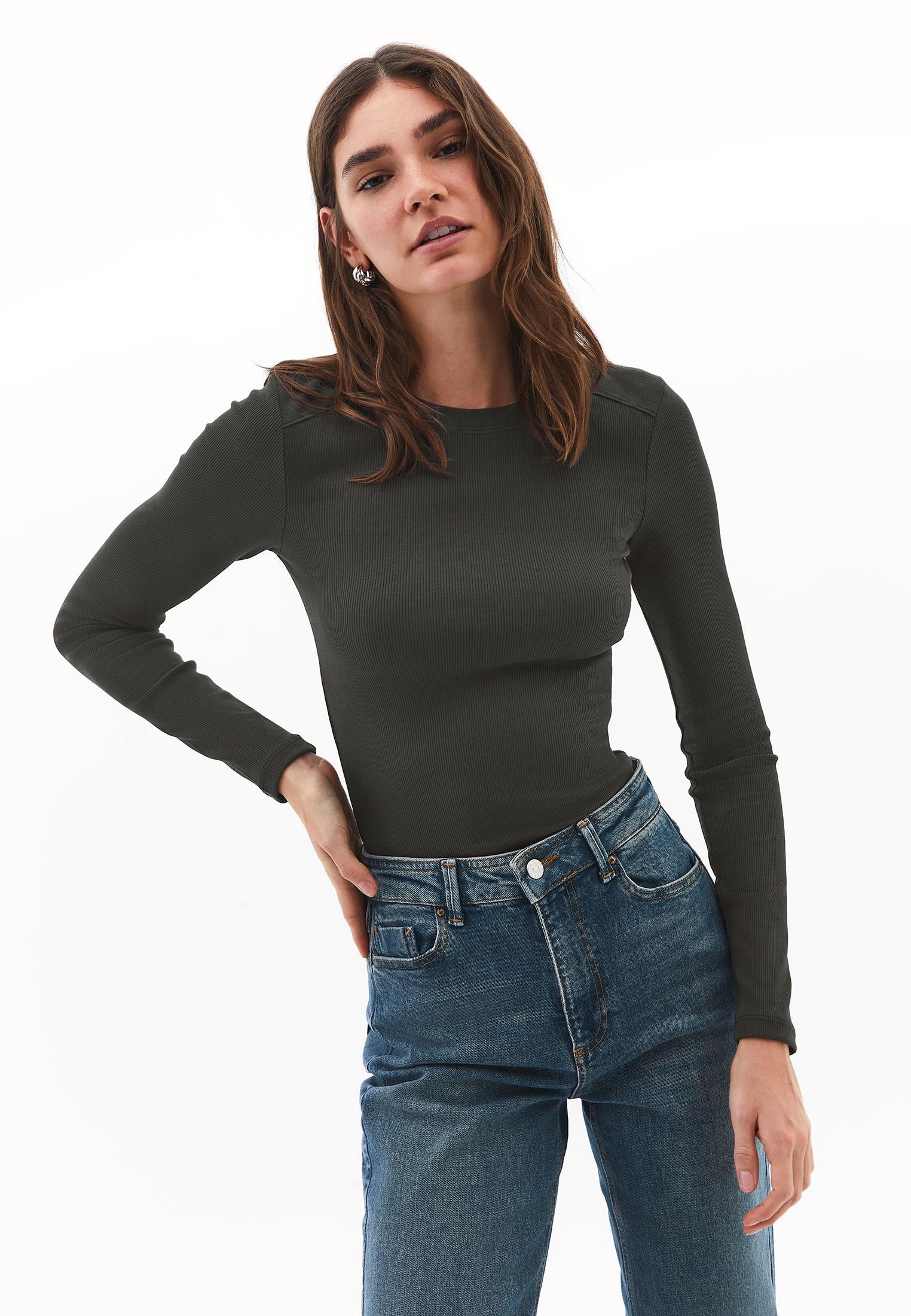 Bodycon Crew Neck T-Shirt - PEAT