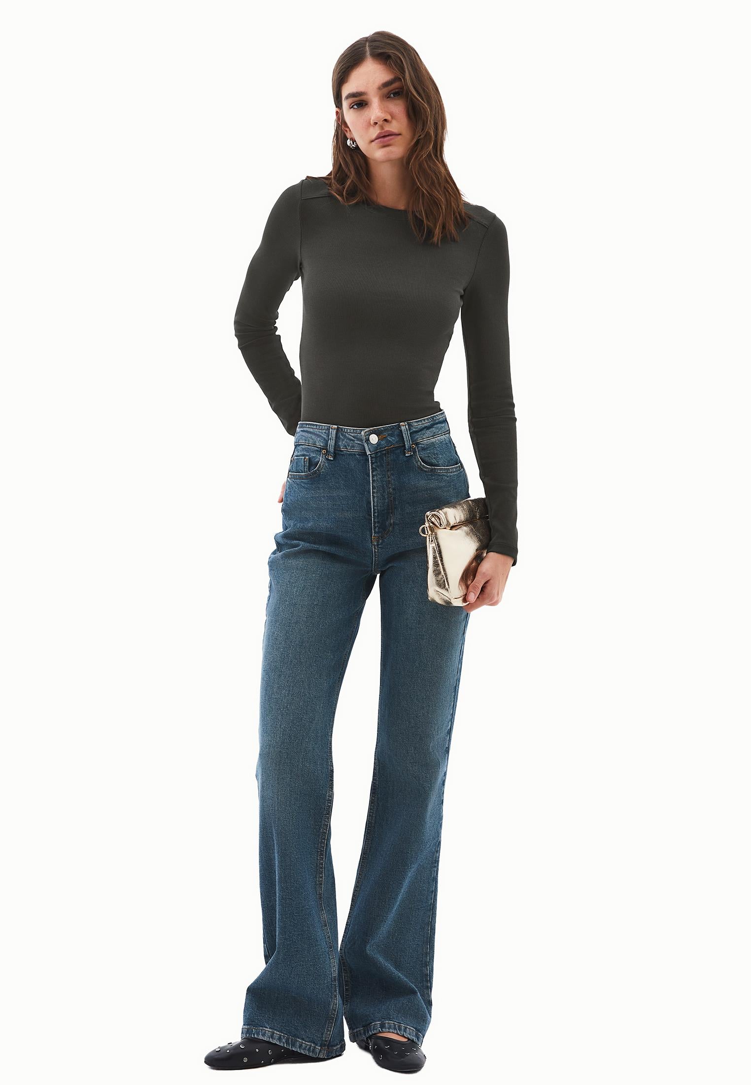 Bodycon Crew Neck T-Shirt - PEAT