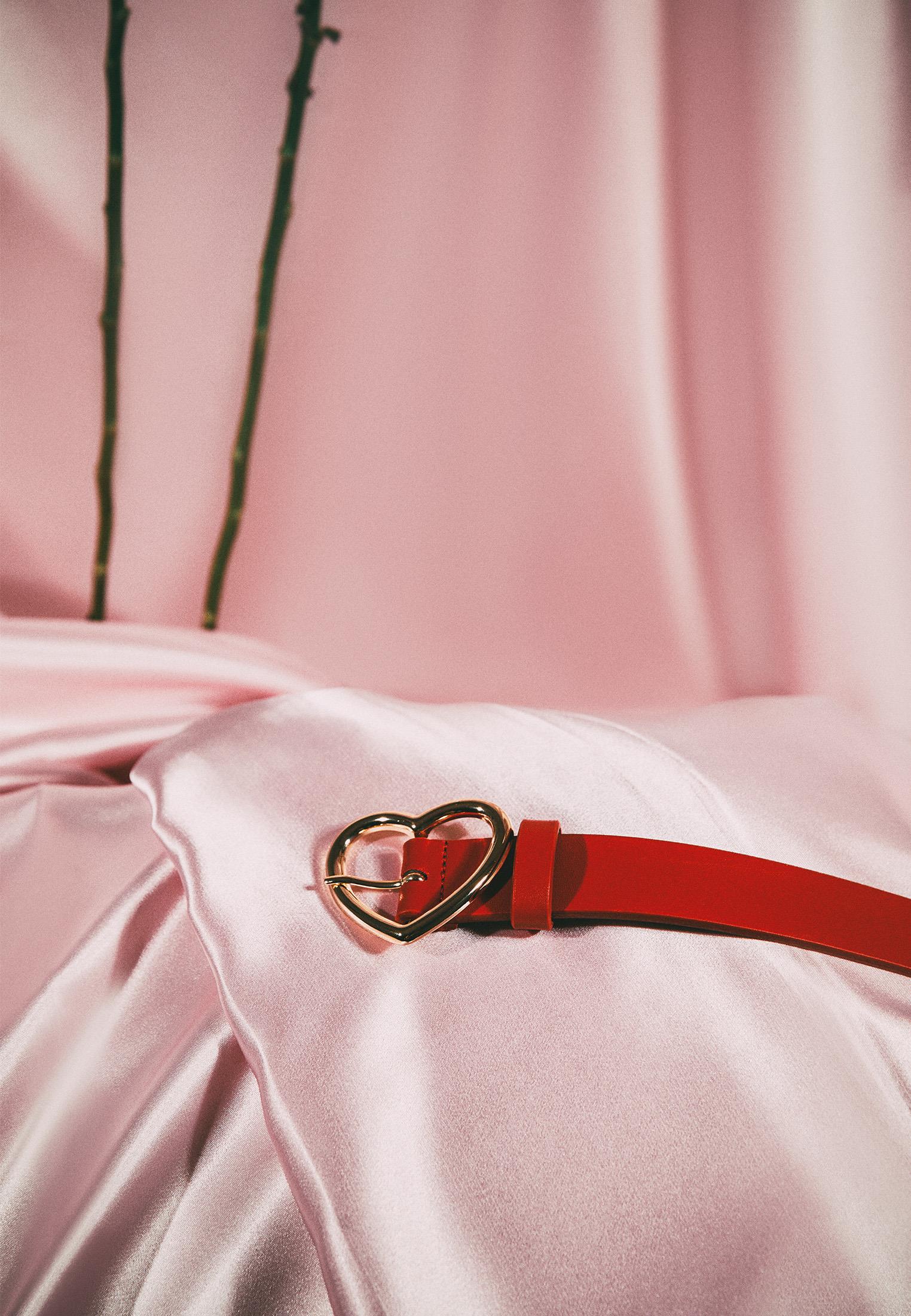 Modern Belt - RACING RED