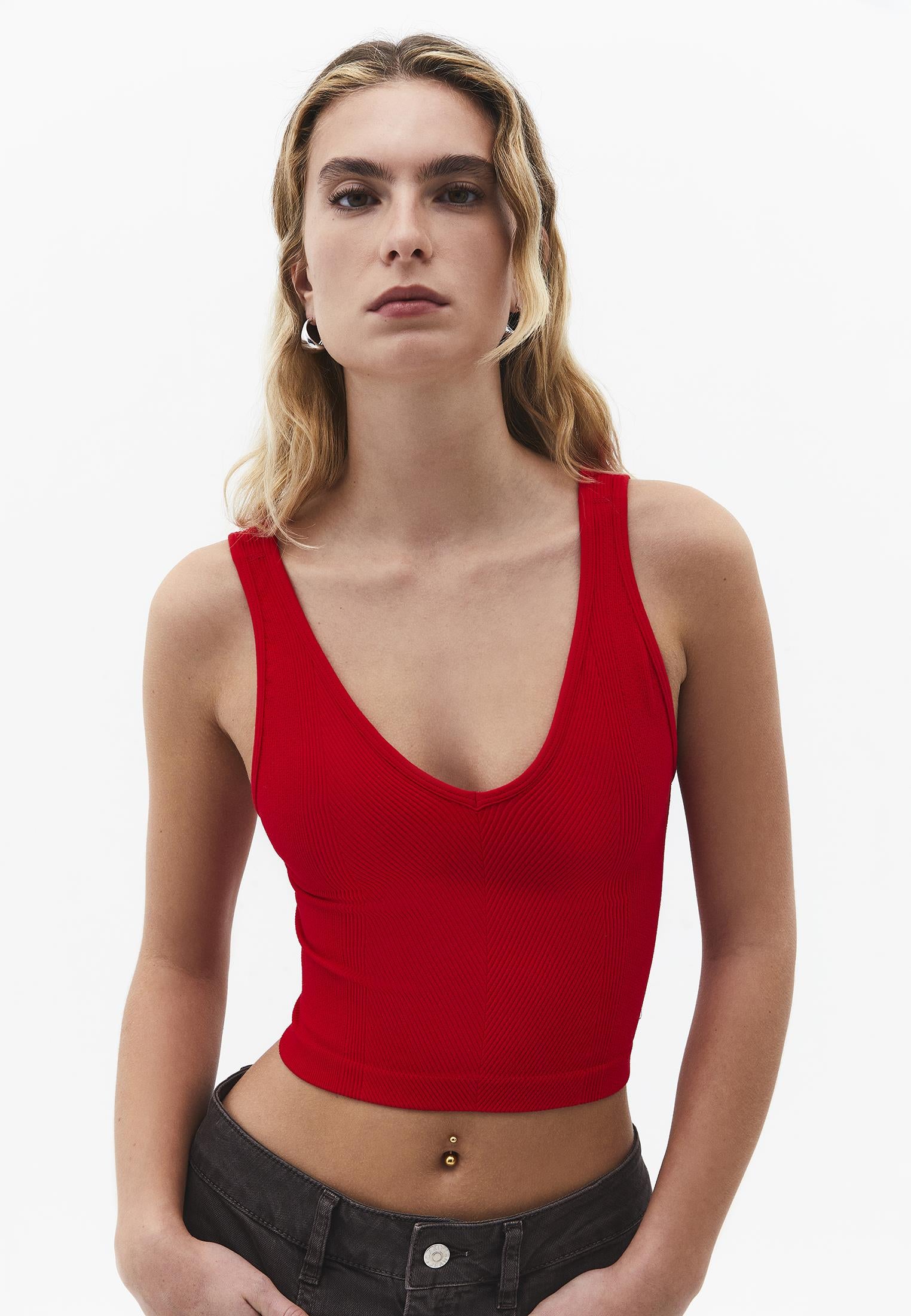 Cropped V Neck Tank Top - RACING RED