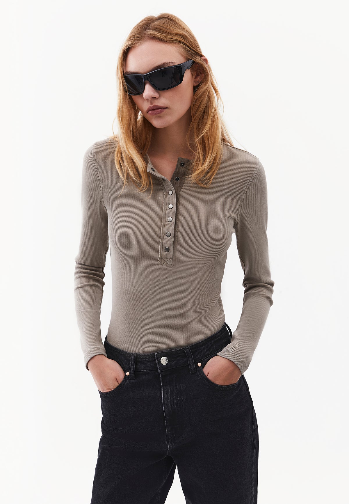 Crew Neck Long Sleeve Bodycon T-Shirt - ROASTED CASHEW
