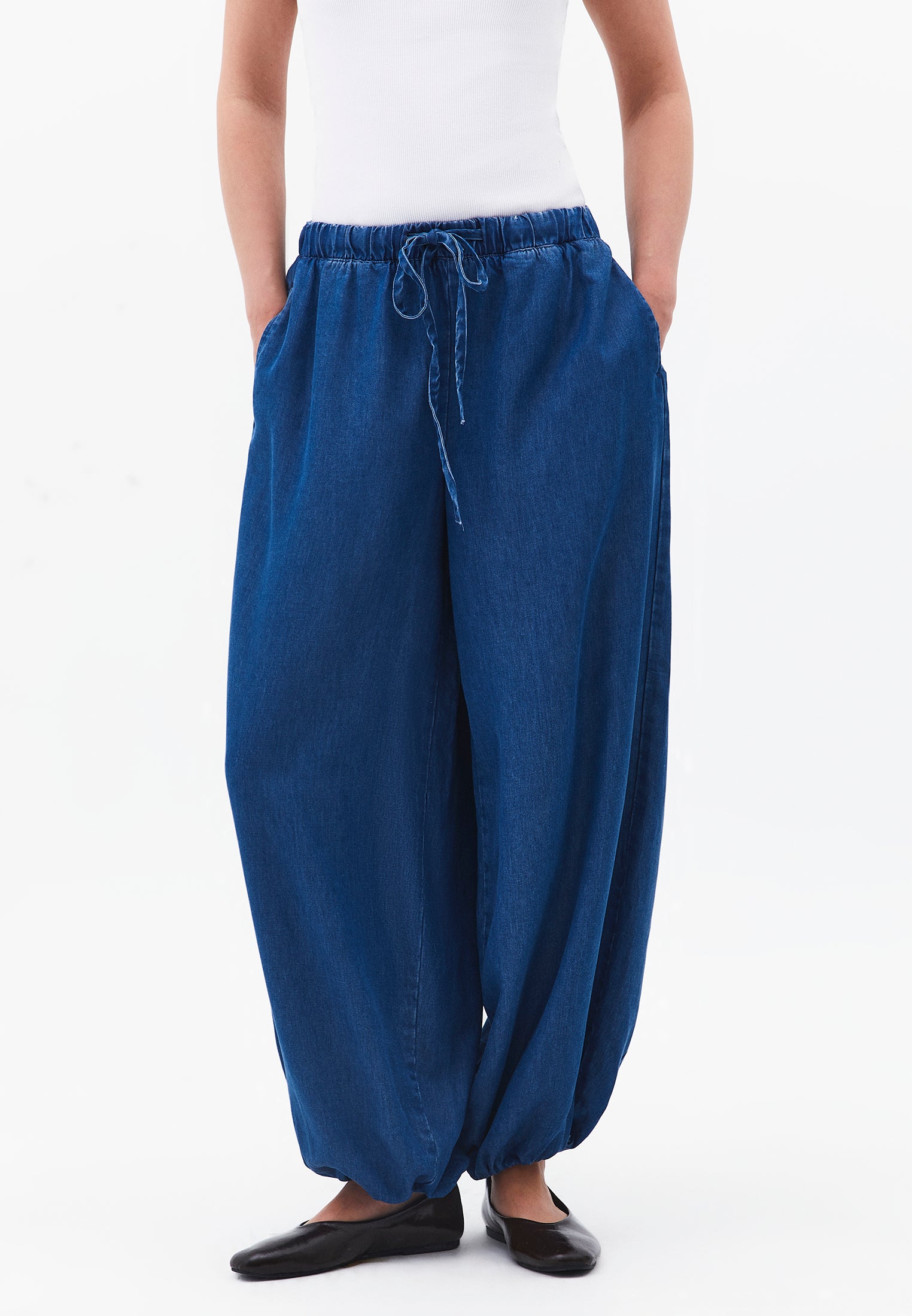Balloon Form Jogger Jeans - RODEO BLUE DENIM