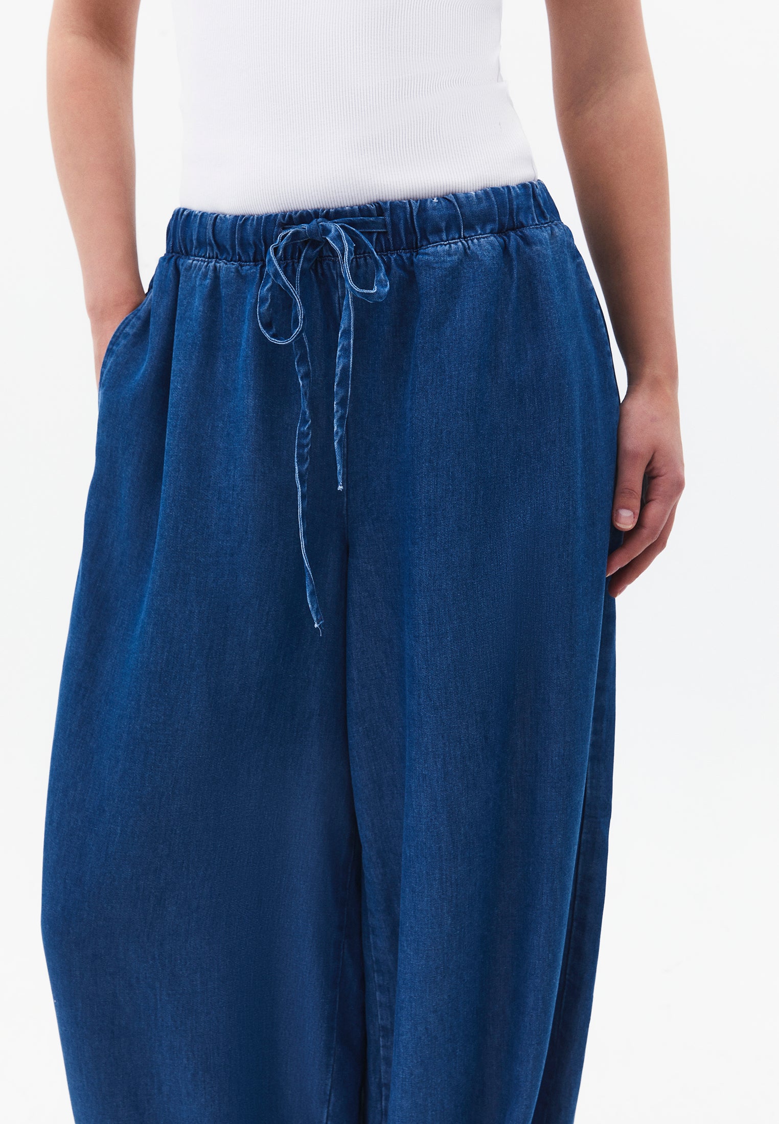 Balloon Form Jogger Jeans - RODEO BLUE DENIM