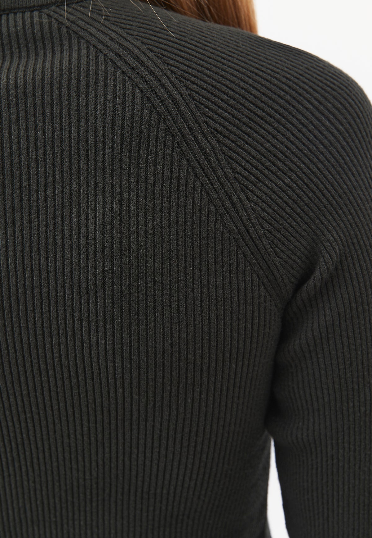 Turtleneck Raglan Sleeve Knitwear - ROSIN
